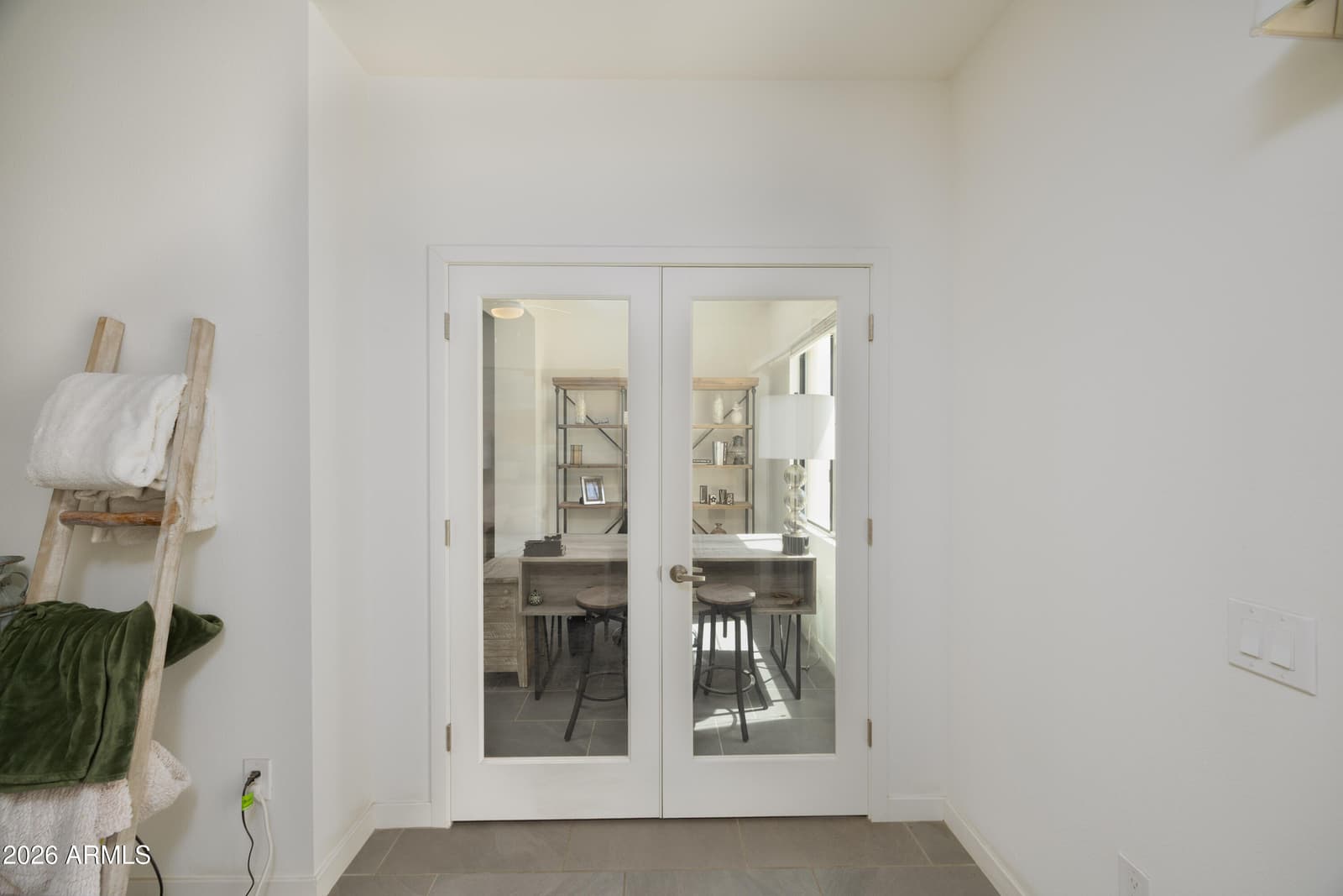 2511 W QUEEN CREEK Road 232, Chandler, AZ 85248 — photo 4 of 24