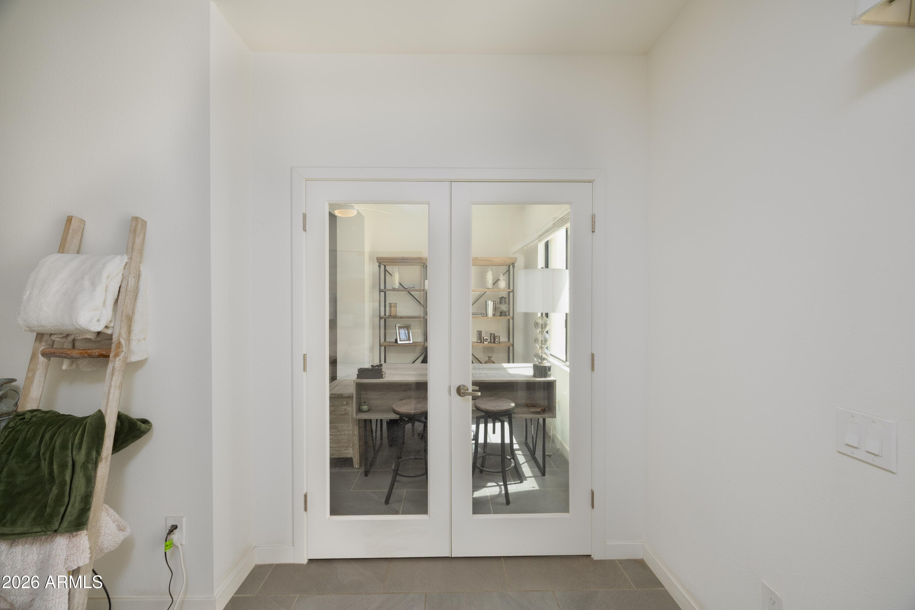 2511 W QUEEN CREEK Road 232, Chandler, AZ 85248 — photo 4 of 24