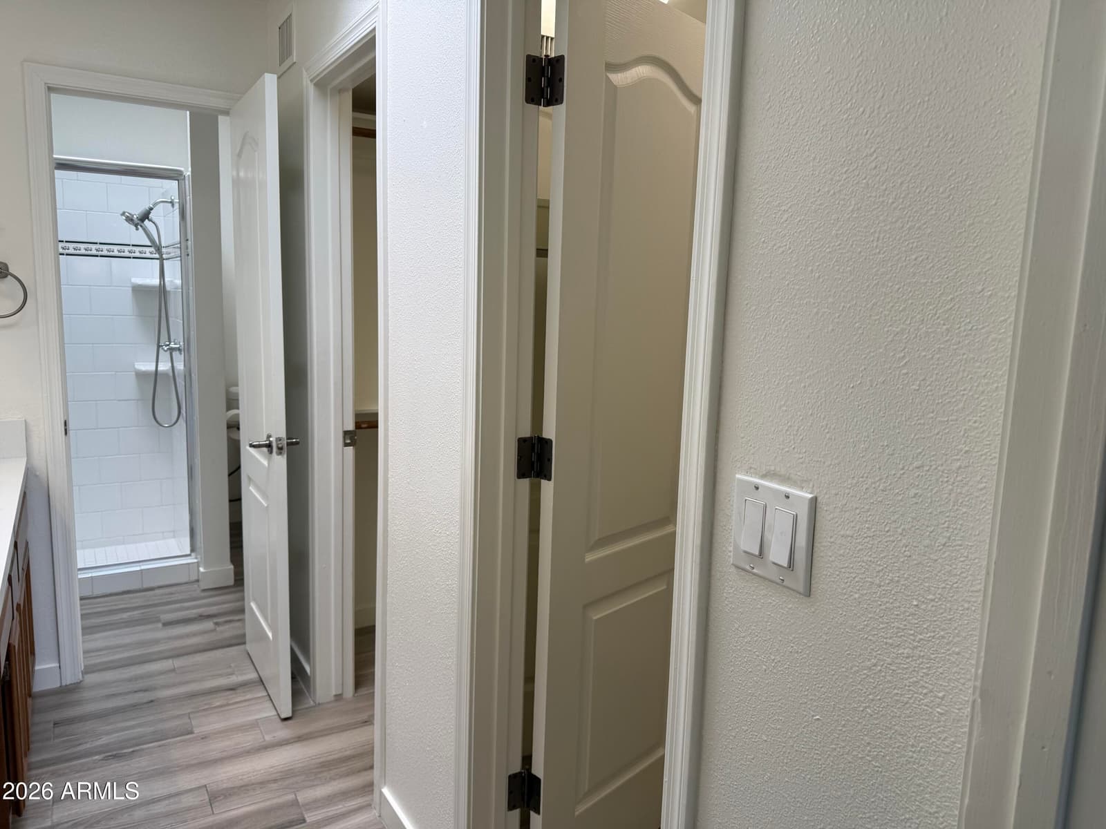 1015 E BECKER Lane, Phoenix, AZ 85020 — photo 17 of 32