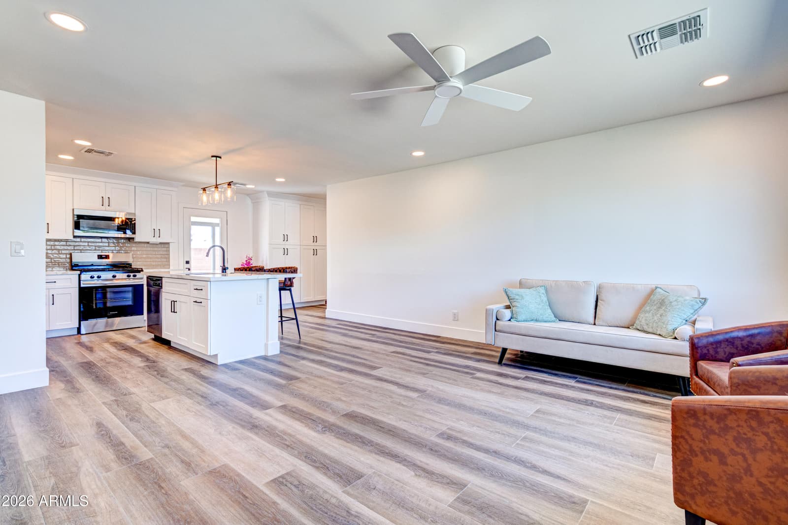 7513 E ROOSEVELT Street, Scottsdale, AZ 85257 — photo 3 of 11