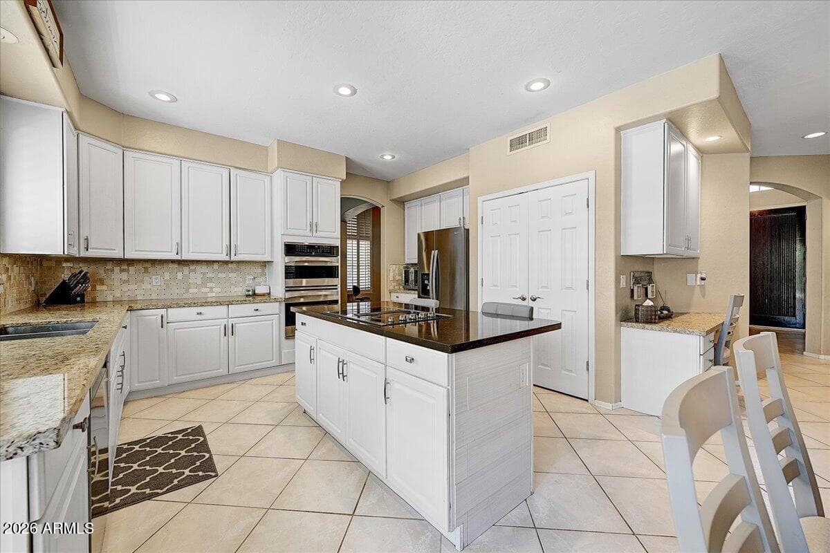 4409 E WILLIAMS Drive, Phoenix, AZ 85050 — photo 5 of 38