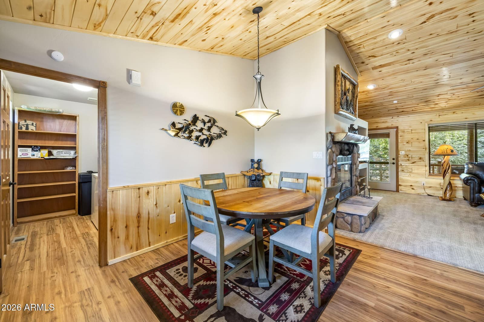 2337 Buffalo Loop N, Overgaard, AZ 85933 — photo 5 of 43