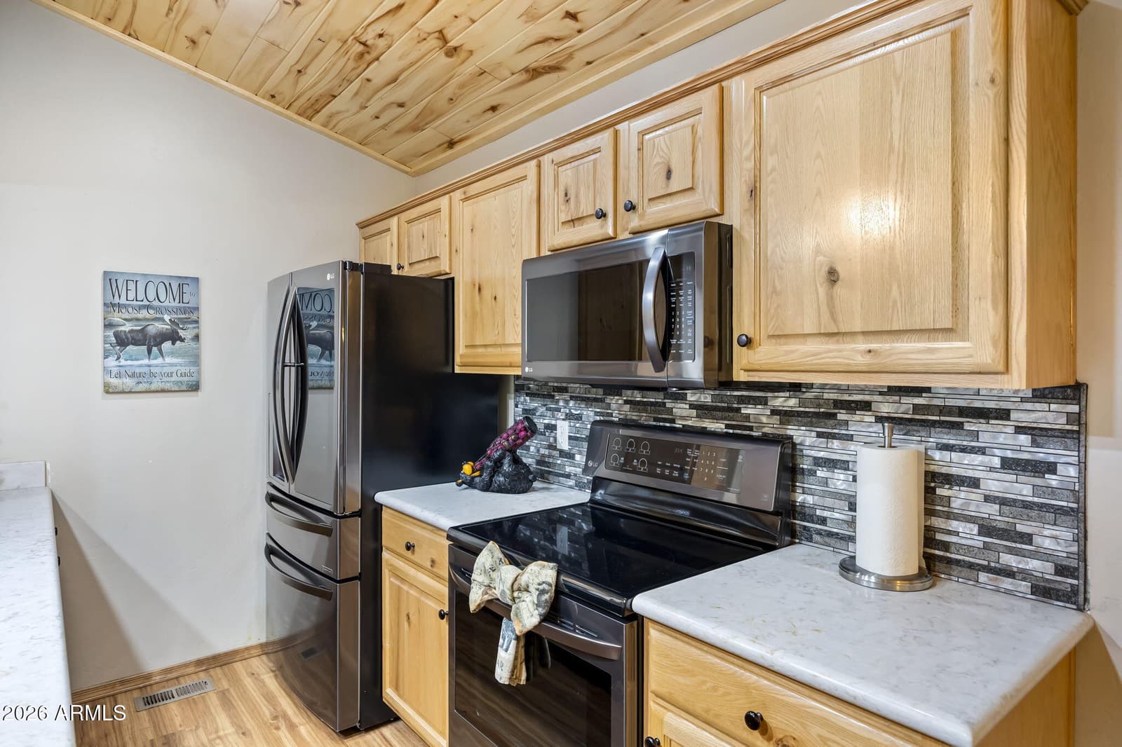2337 Buffalo Loop N, Overgaard, AZ 85933 — photo 12 of 43