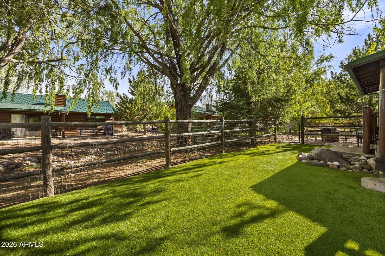 2337 Buffalo Loop N, Overgaard, AZ 85933 — photo 27 of 43
