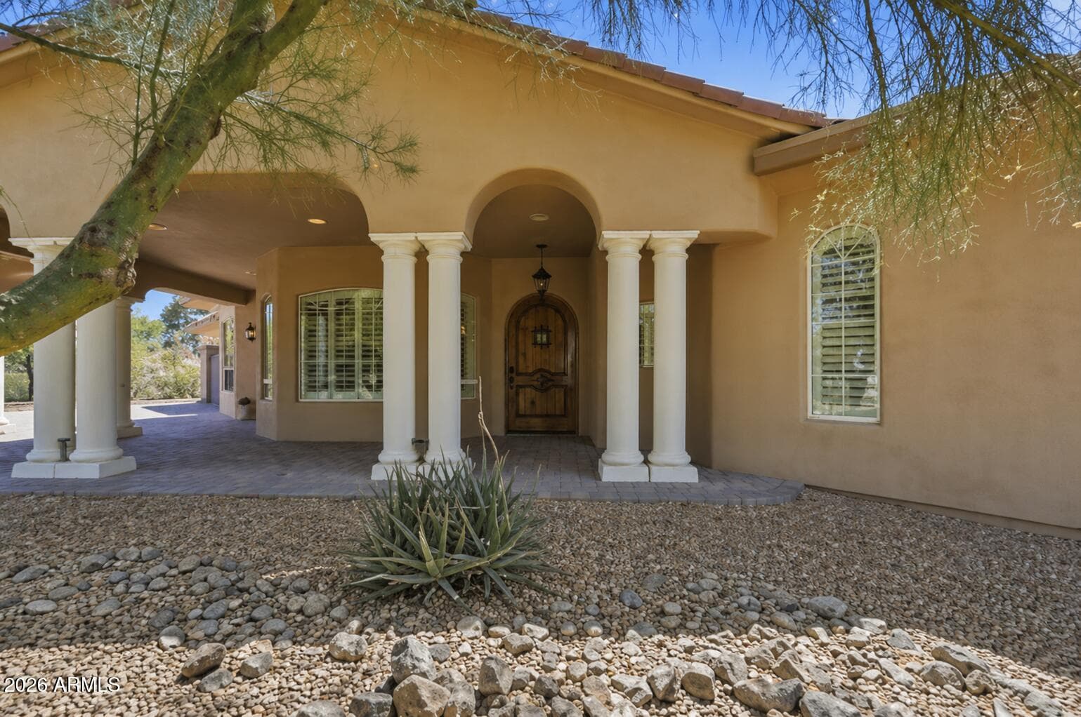 7917 E CAVE CREEK Road, Carefree, AZ 85377 — photo 5 of 60