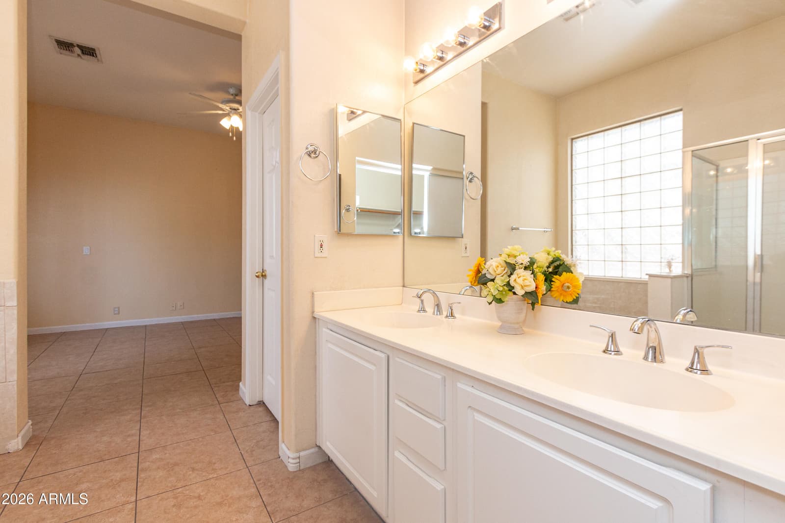 3371 W VIA DEL SOL Drive, Phoenix, AZ 85027 — photo 16 of 29