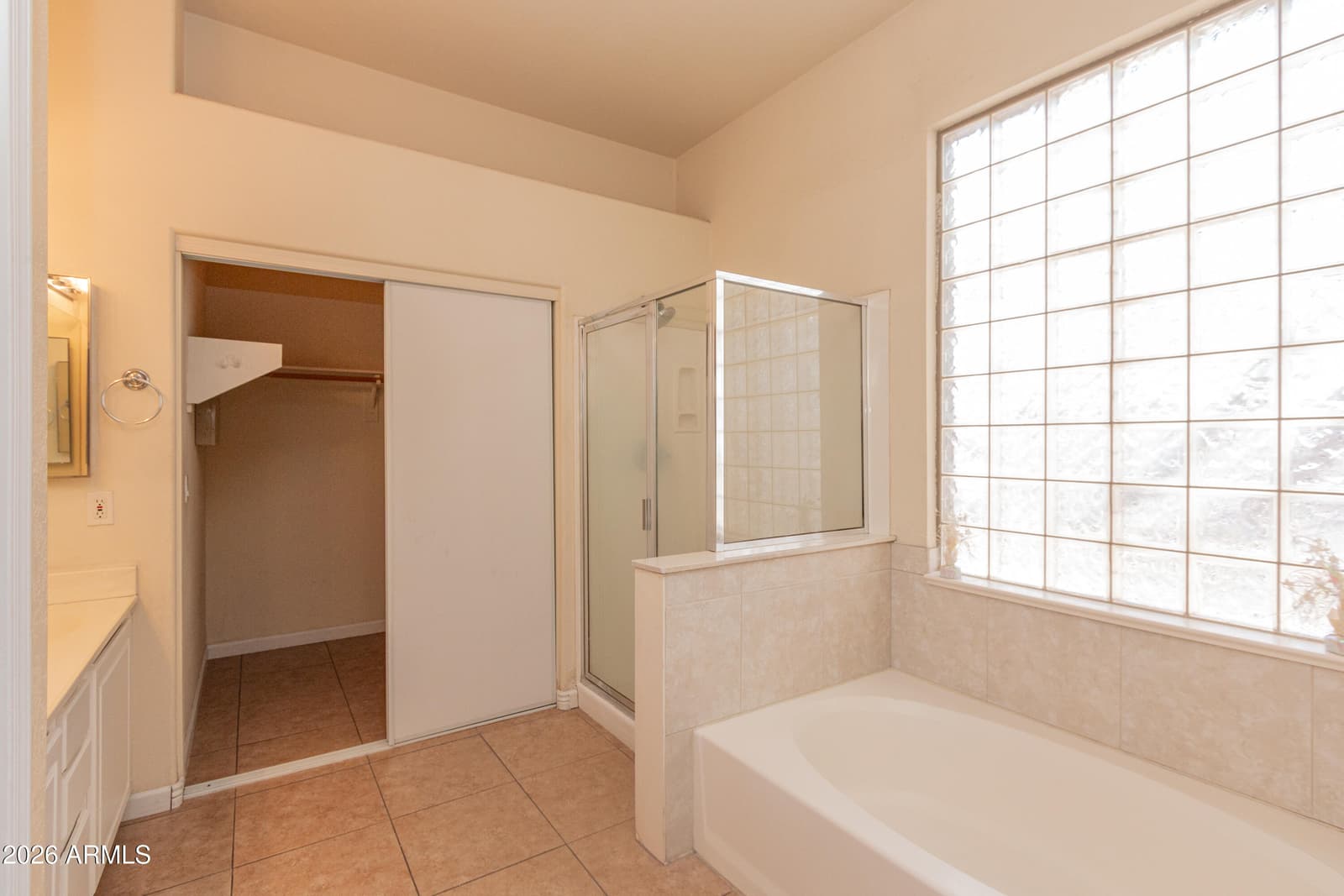 3371 W VIA DEL SOL Drive, Phoenix, AZ 85027 — photo 17 of 29