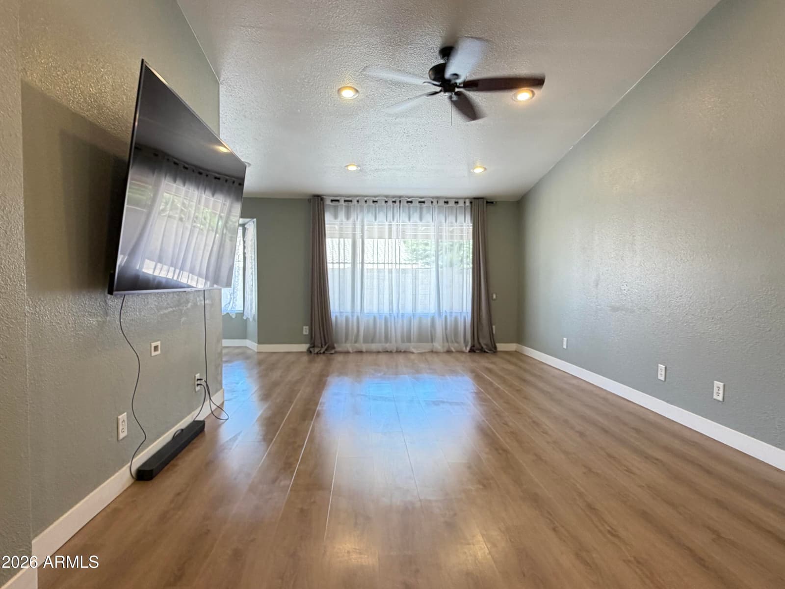 329 W BRISA Drive, Gilbert, AZ 85233 — photo 7 of 45