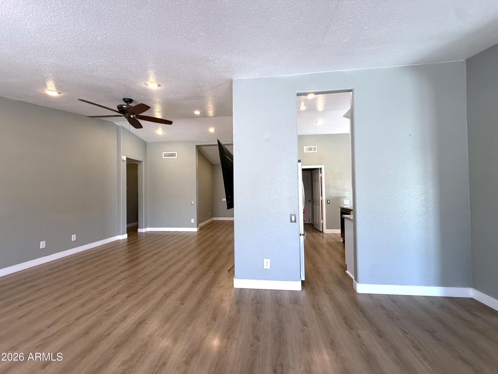 329 W BRISA Drive, Gilbert, AZ 85233 — photo 8 of 45