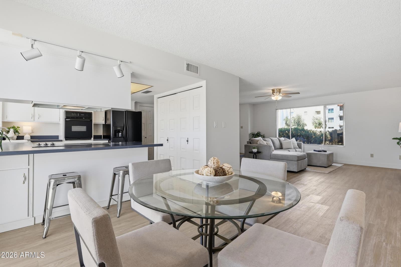 4713 W NORTHERN Avenue, Glendale, AZ 85301 — photo 1 of 27