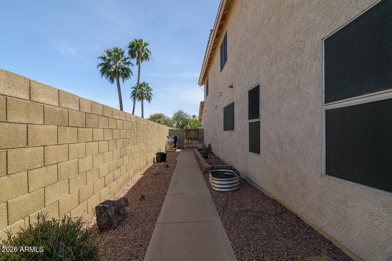 3230 E Altadena Avenue, Phoenix, AZ 85028 — photo 18 of 26