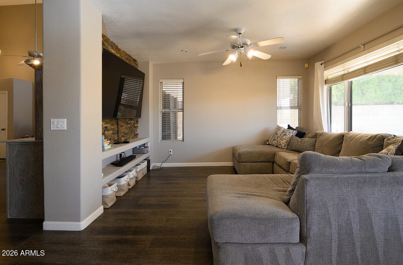 3230 E Altadena Avenue, Phoenix, AZ 85028 — photo 7 of 26
