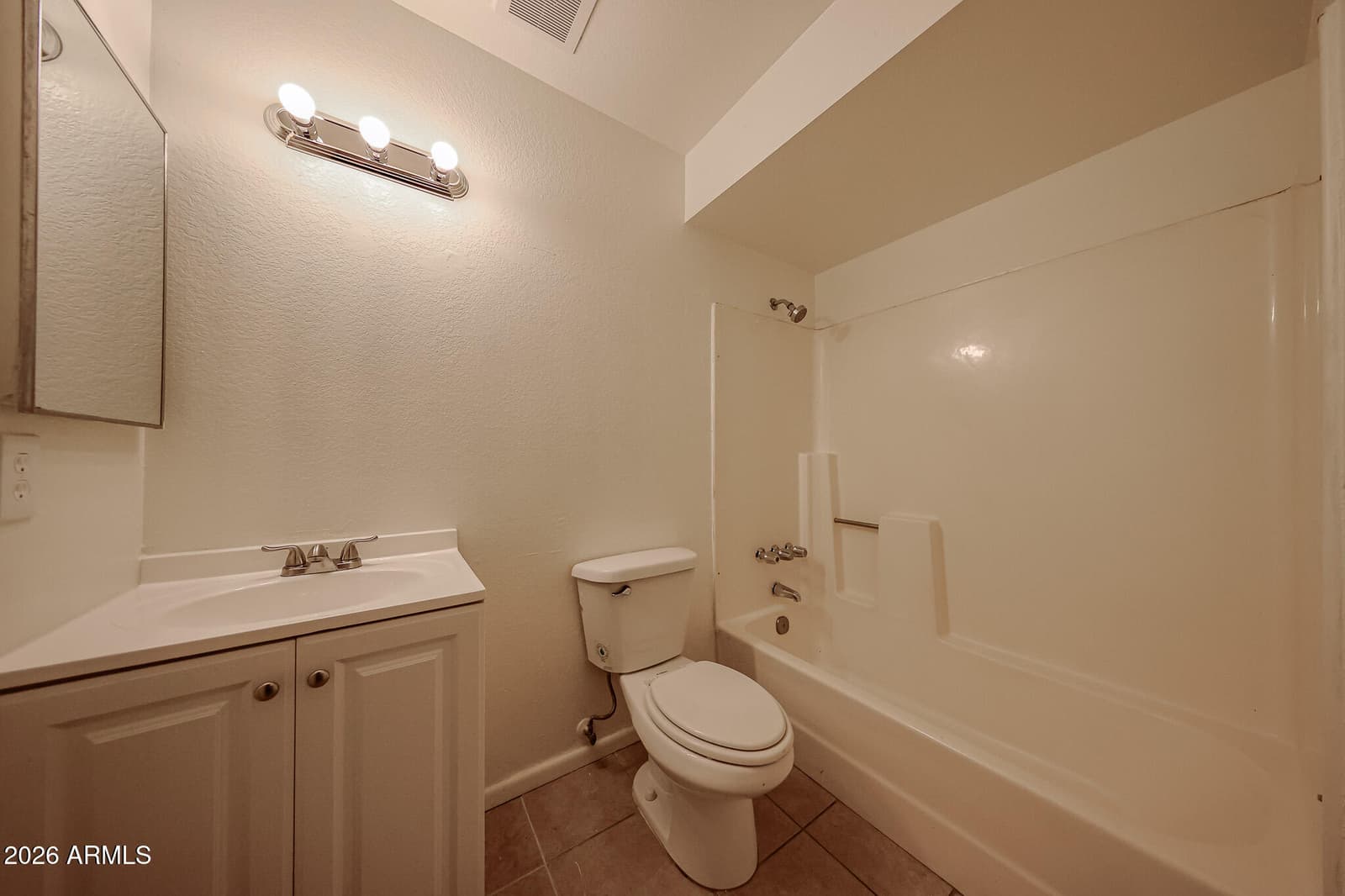 7056 W TAYLOR Street, Phoenix, AZ 85043 — photo 4 of 30