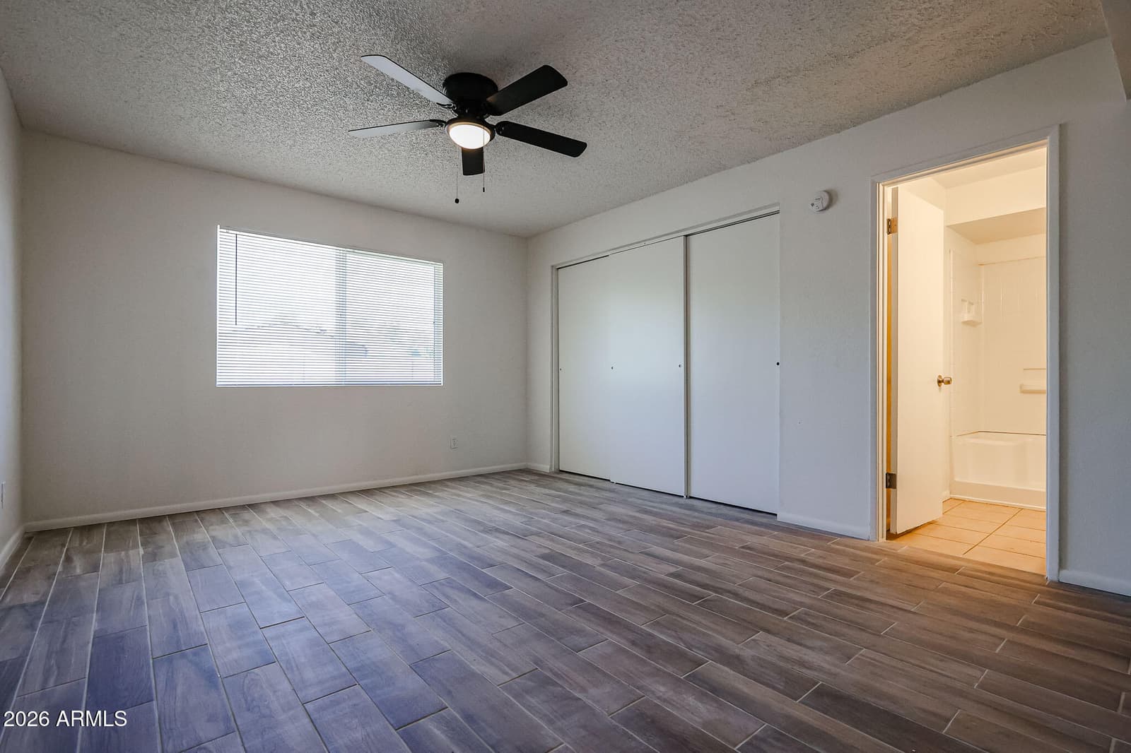 7056 W TAYLOR Street, Phoenix, AZ 85043 — photo 10 of 30