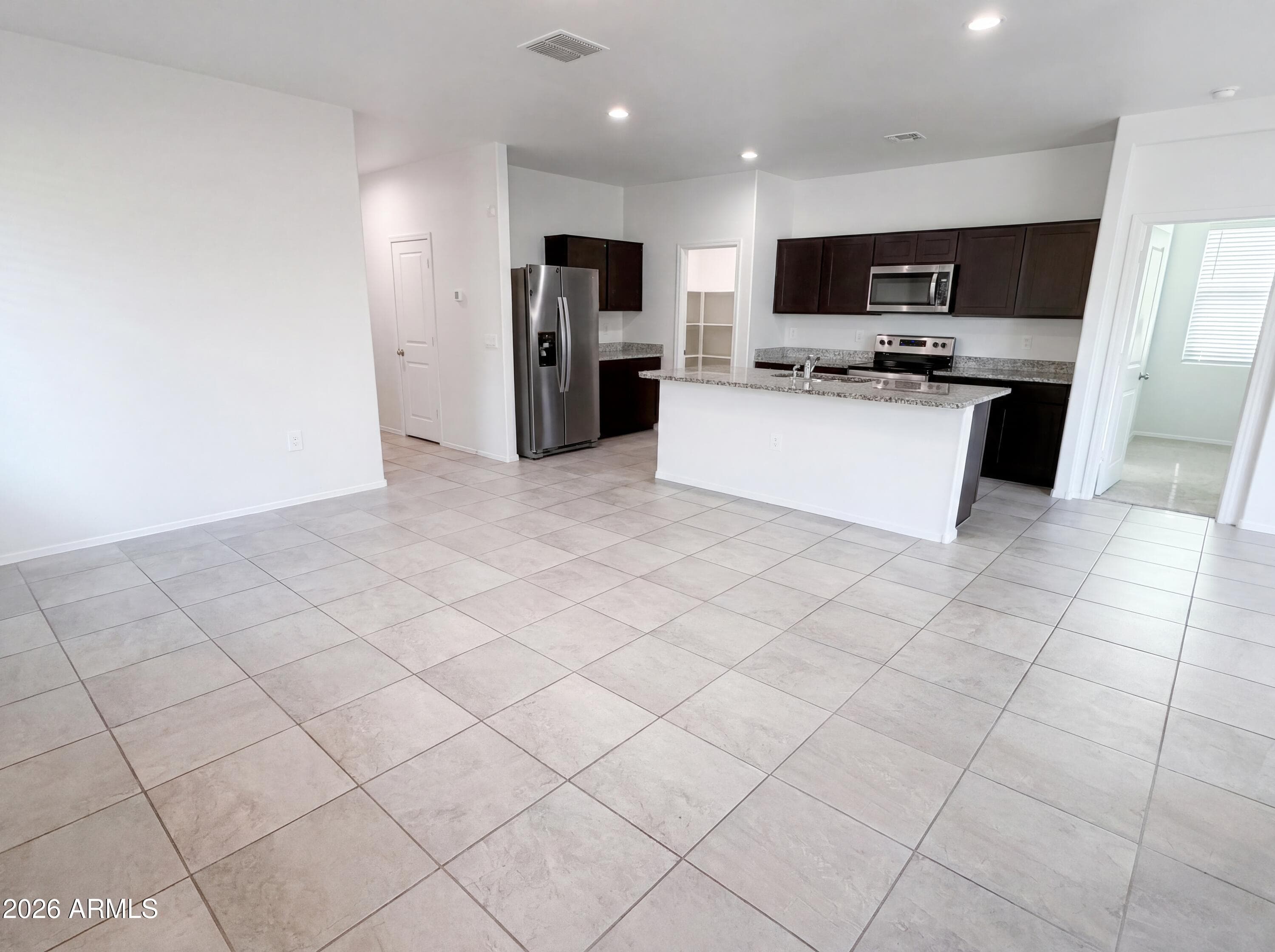 18616 W DESERT HOLLOW Drive, Wittmann, AZ 85361 — photo 3 of 20