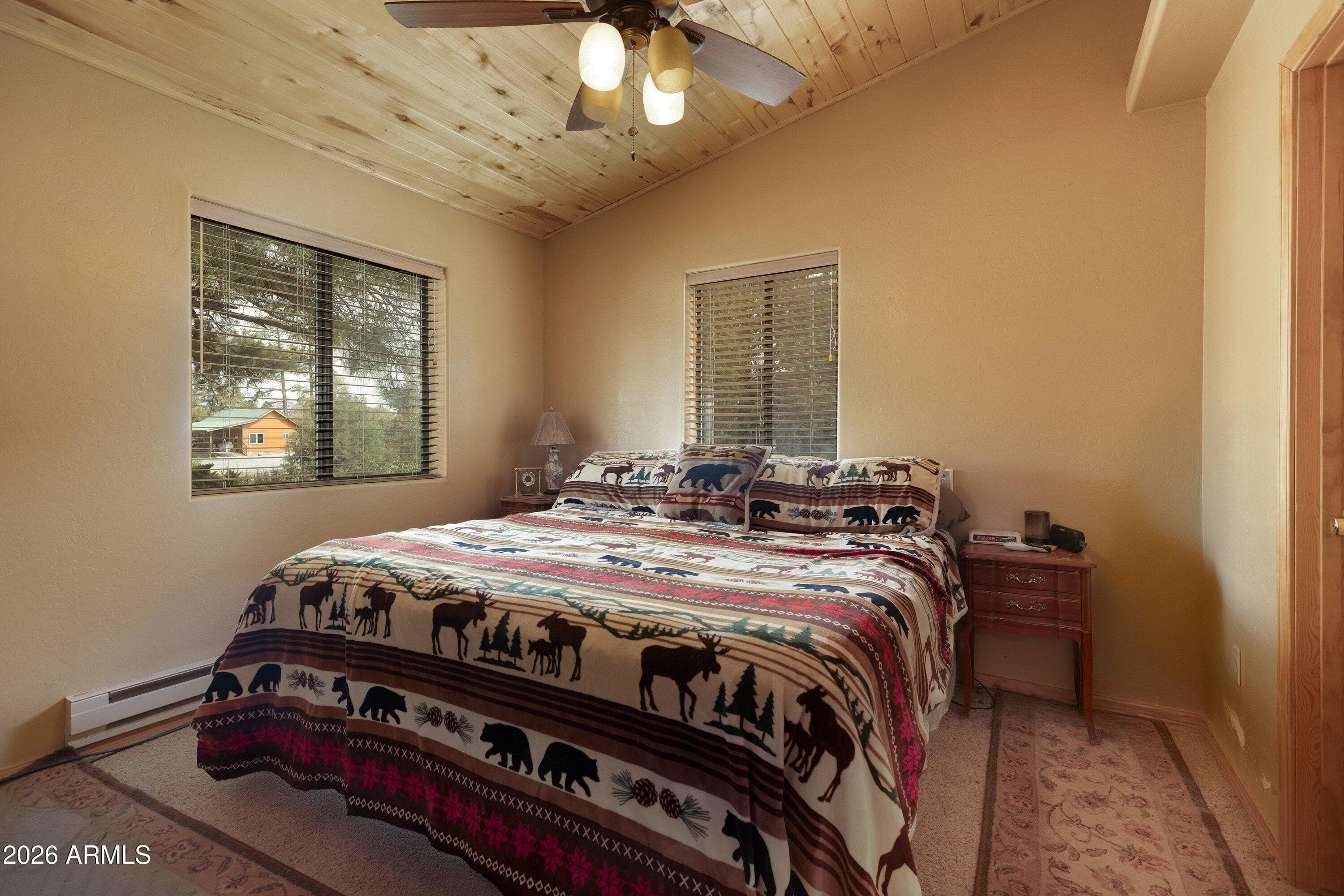 3524 BUCKSKIN Road, Overgaard, AZ 85933 — photo 9 of 22