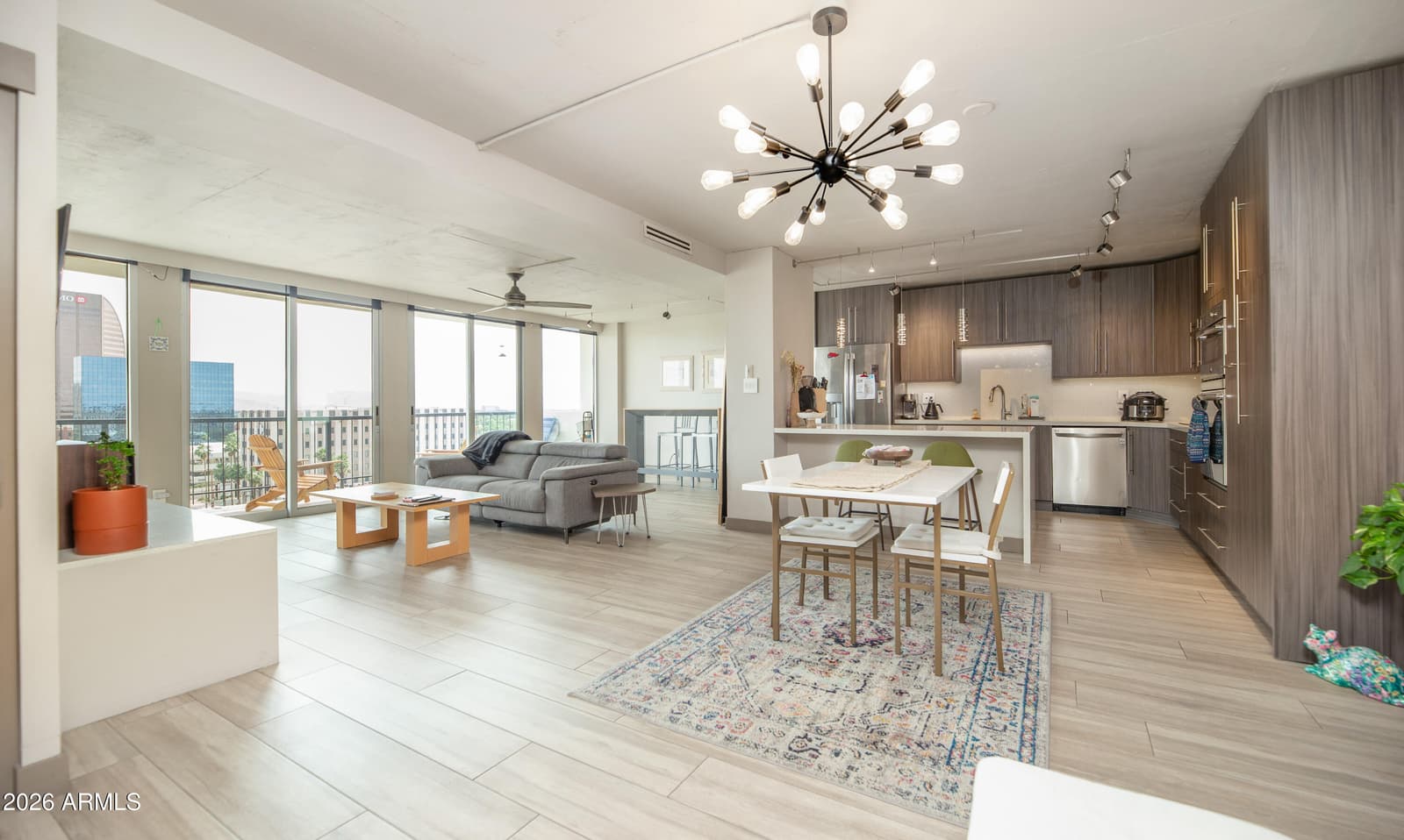 2323 N CENTRAL Avenue 903, Phoenix, AZ 85004 — photo 9 of 94