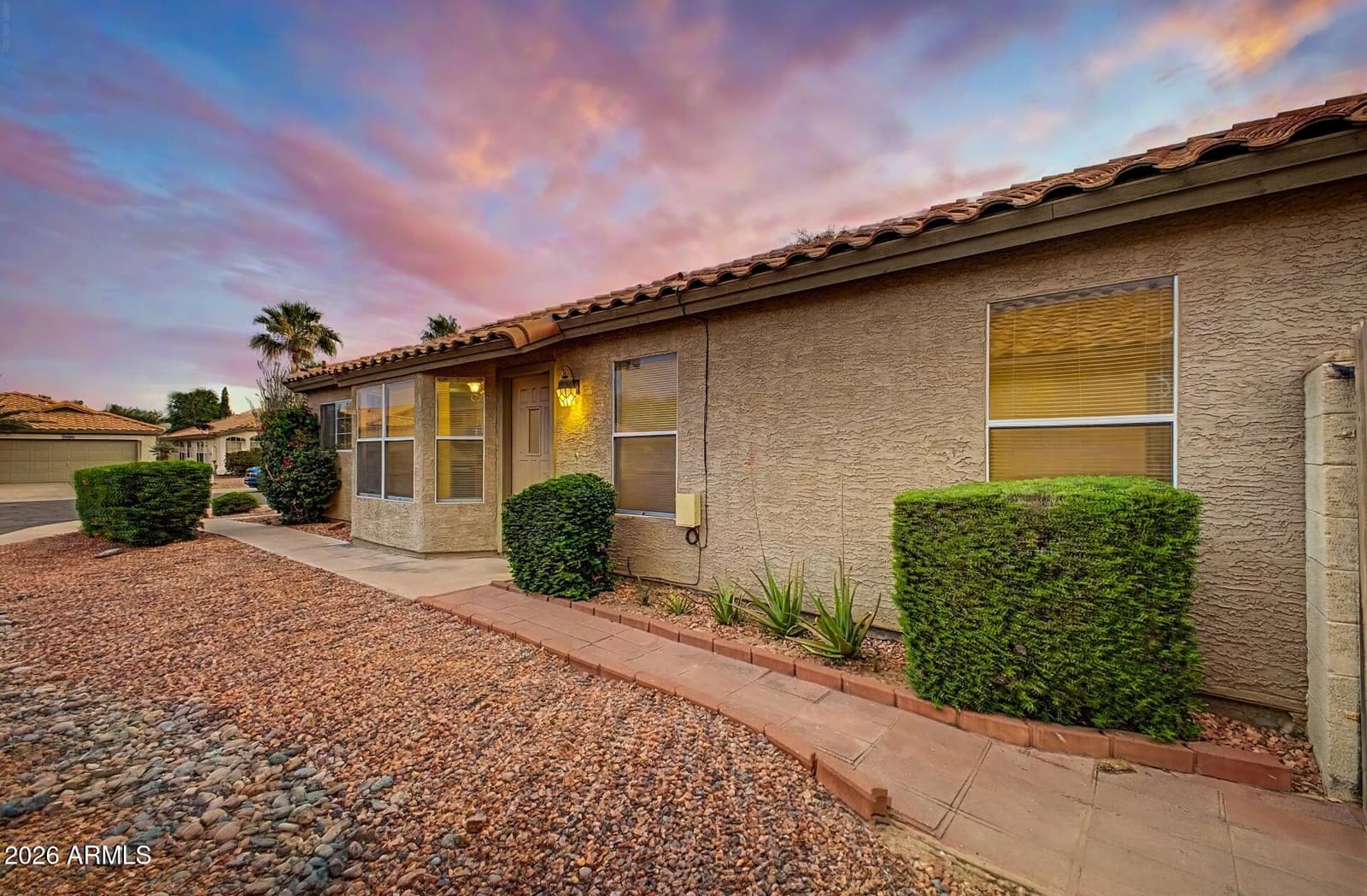 1038 W BUTLER Court, Chandler, AZ 85224 — photo 4 of 51