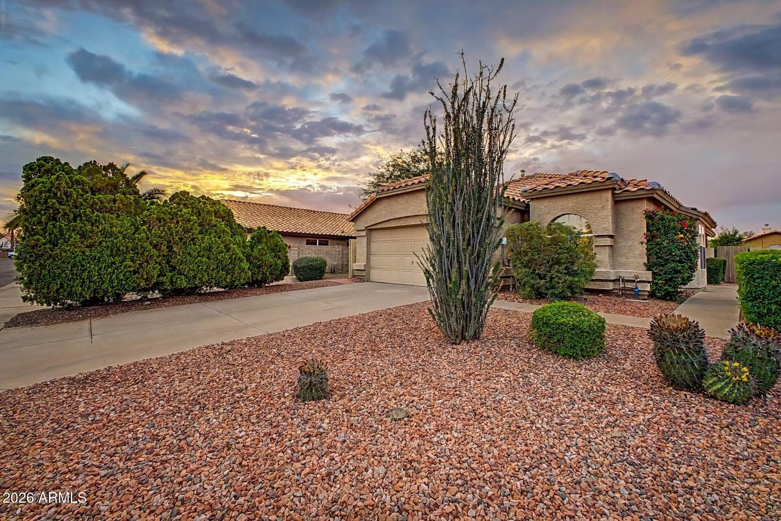 1038 W BUTLER Court, Chandler, AZ 85224 — photo 5 of 51
