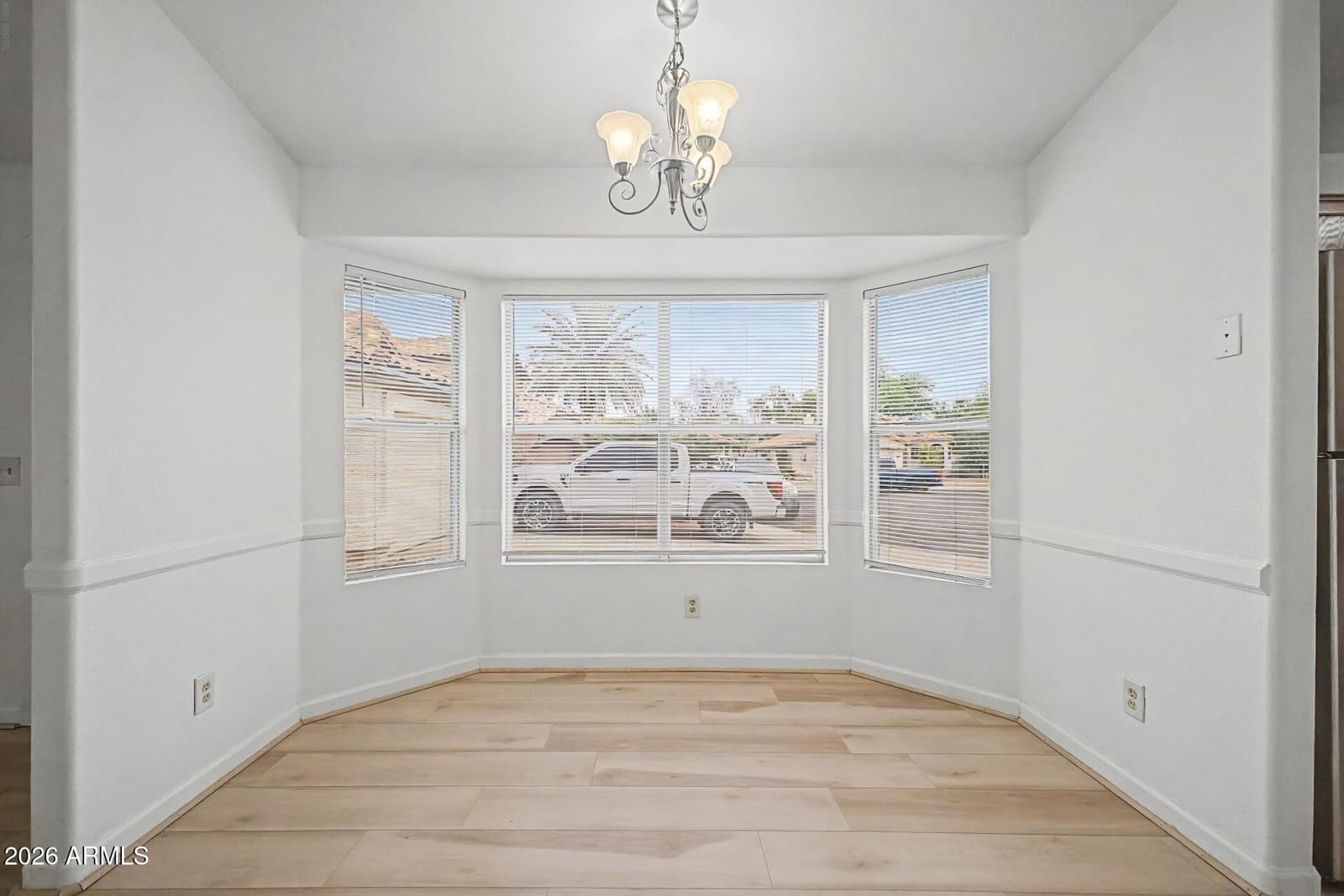 1038 W BUTLER Court, Chandler, AZ 85224 — photo 10 of 51
