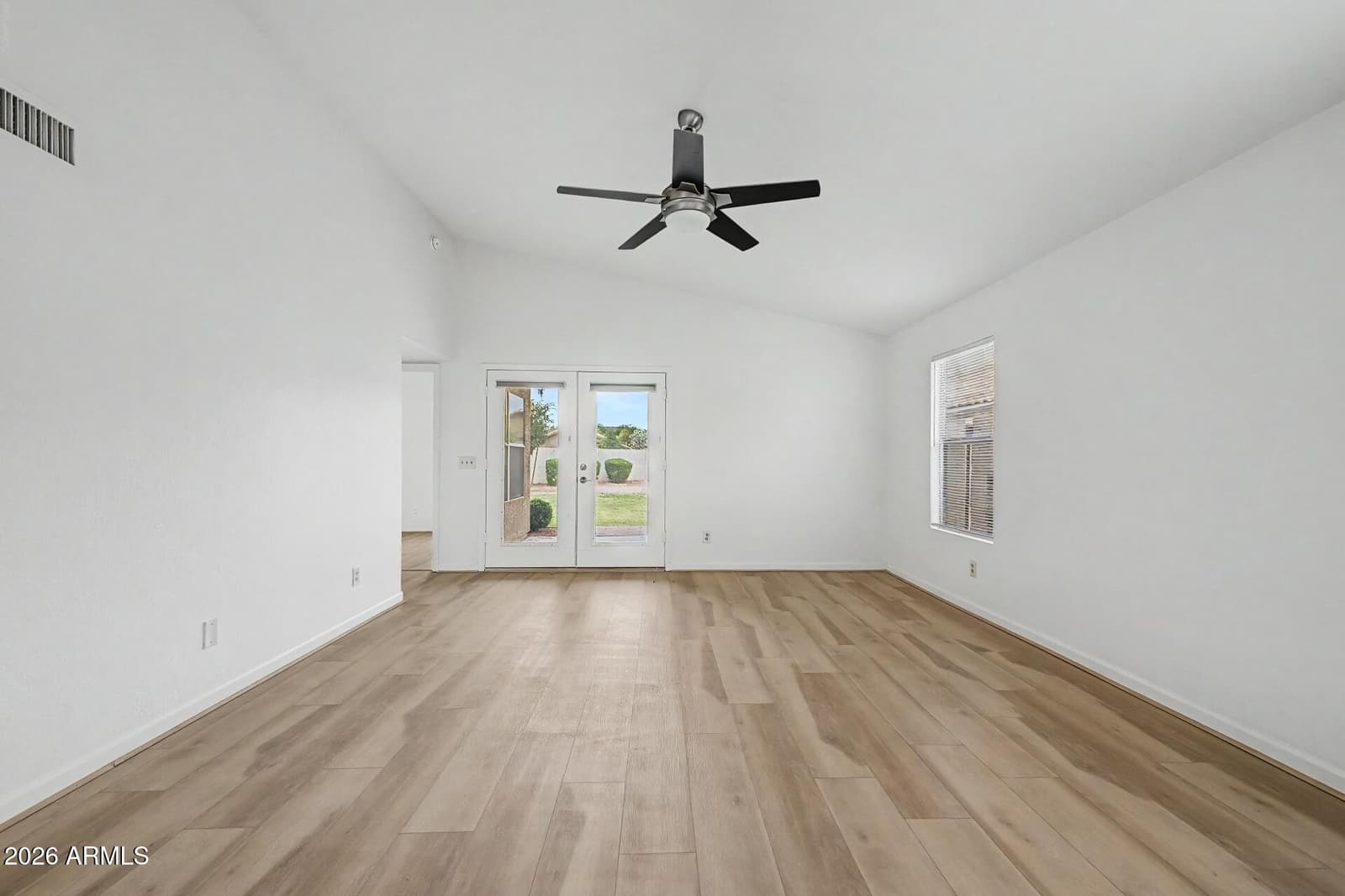 1038 W BUTLER Court, Chandler, AZ 85224 — photo 14 of 51