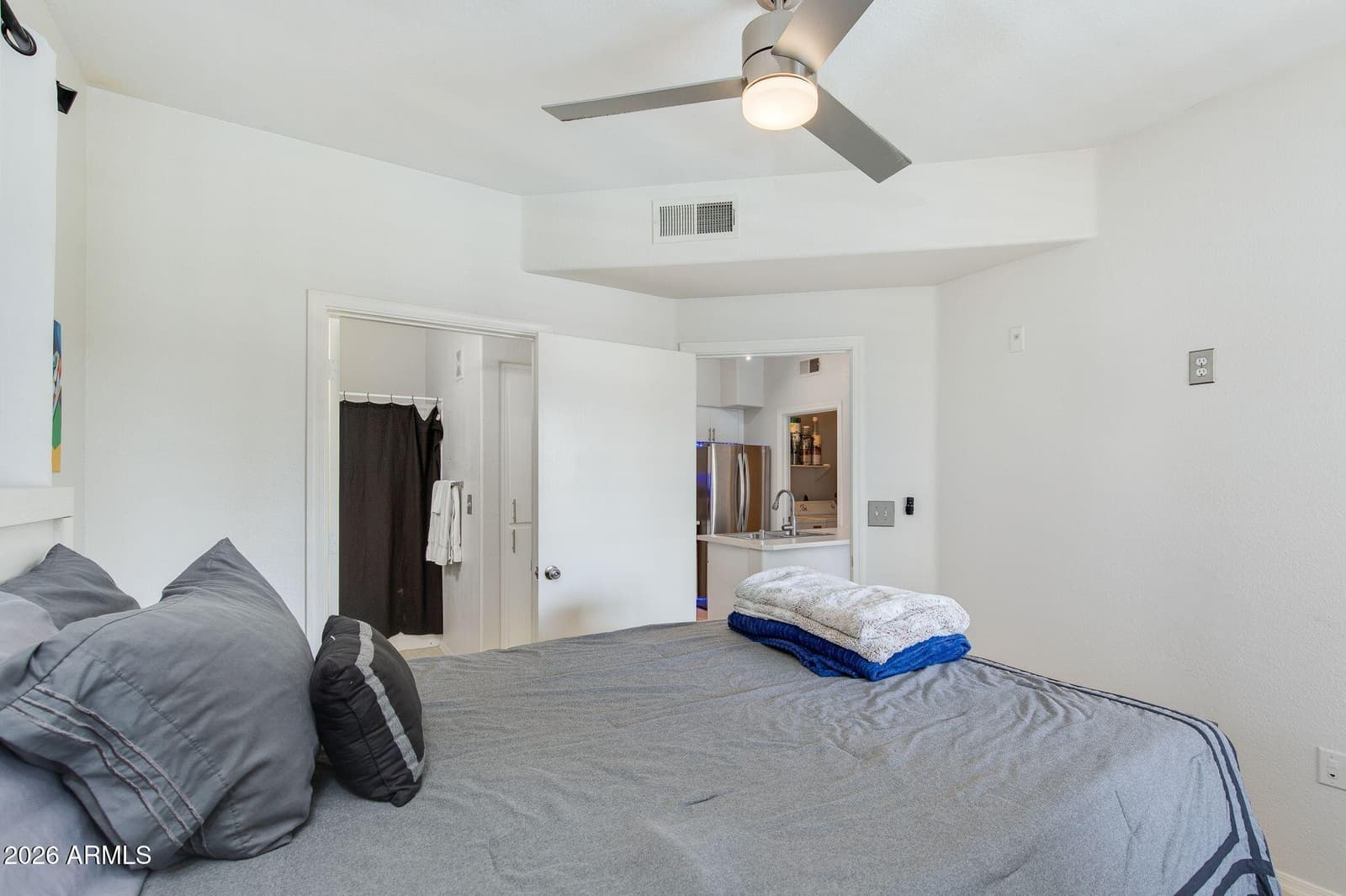 5302 E VAN BUREN Street 3026, Phoenix, AZ 85008 — photo 11 of 31