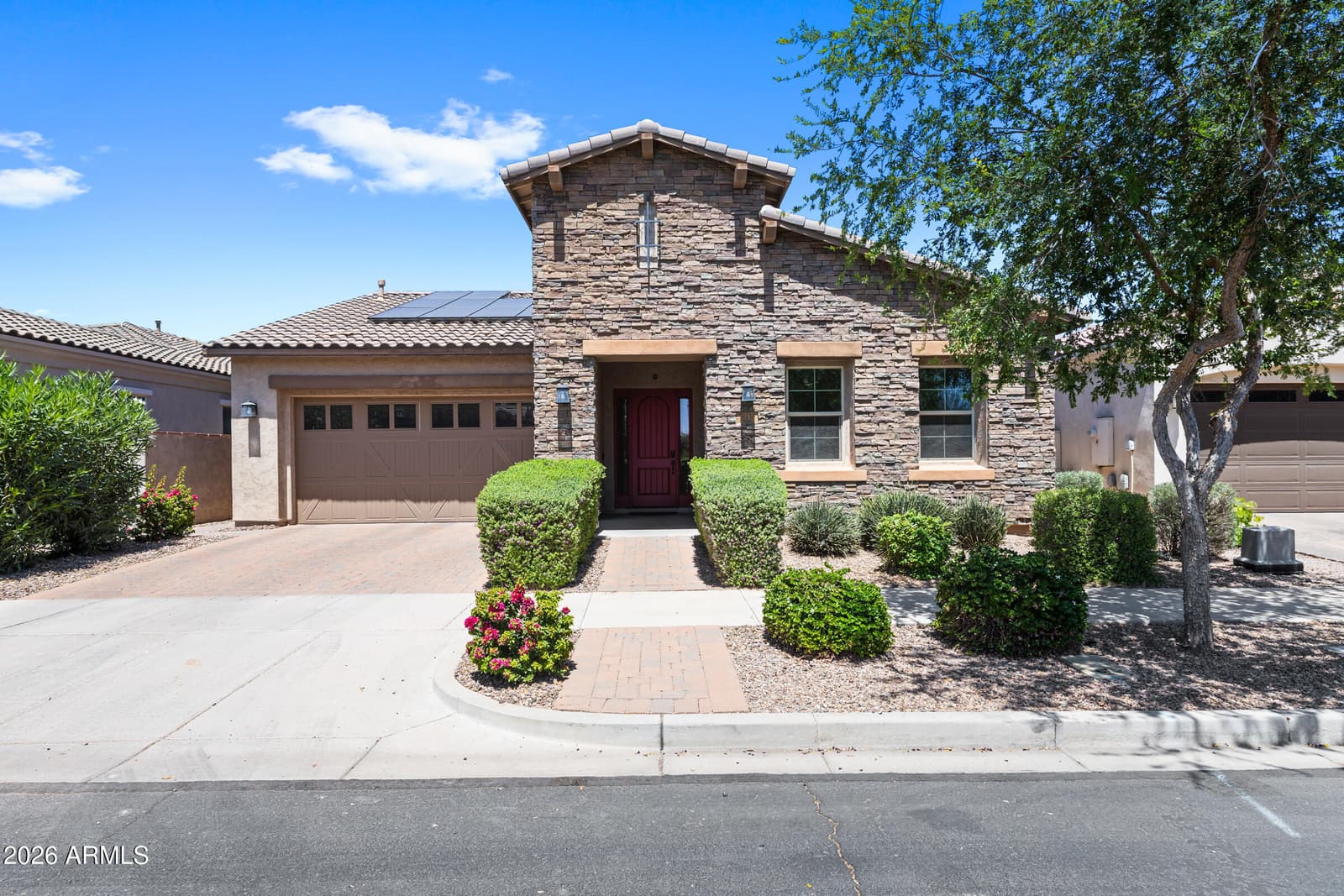 10218 E BERGERON Avenue, Mesa, AZ 85212 — photo 1 of 59