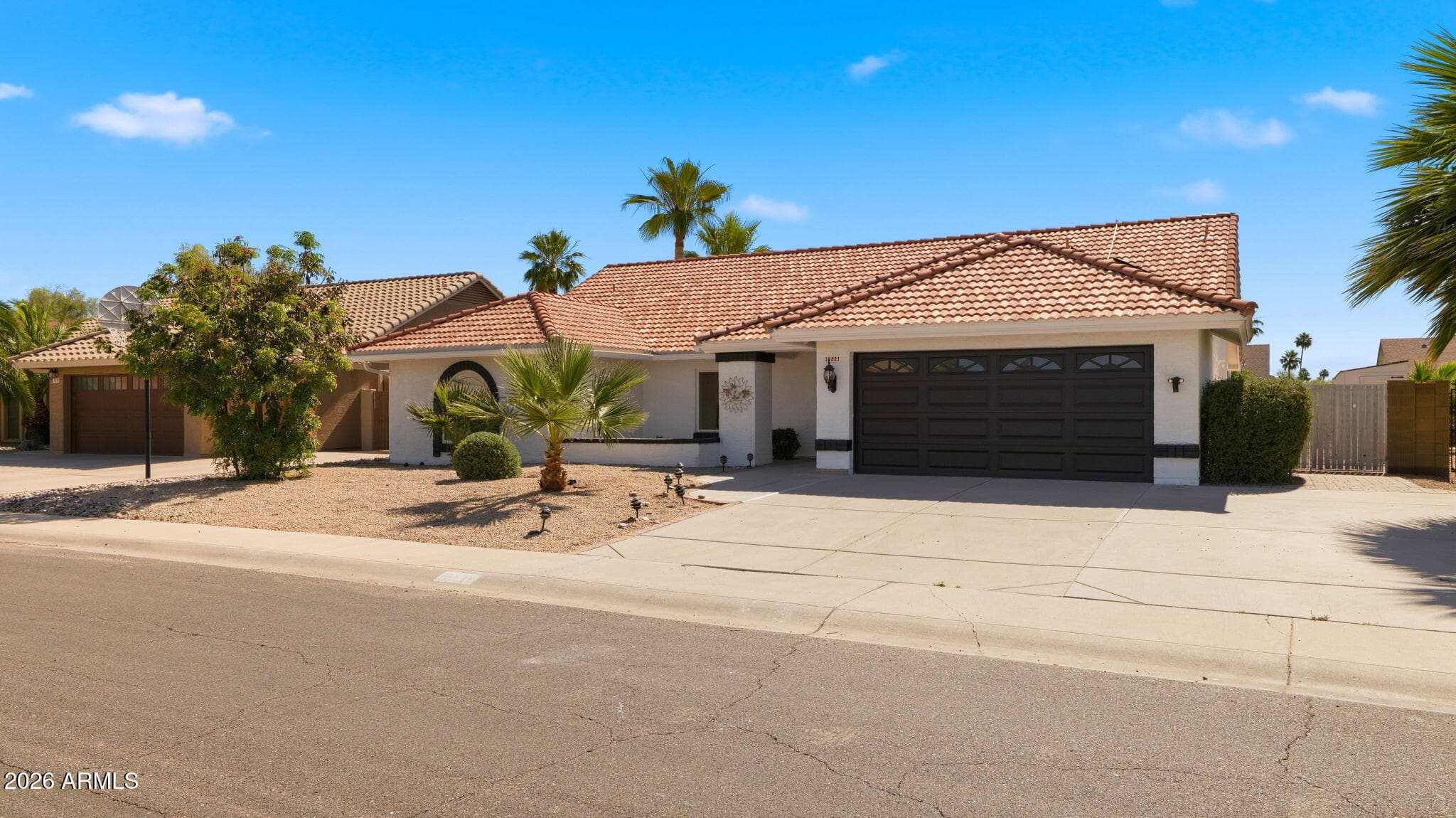 15221 N 42ND Place, Phoenix, AZ 85032 — photo 2 of 62