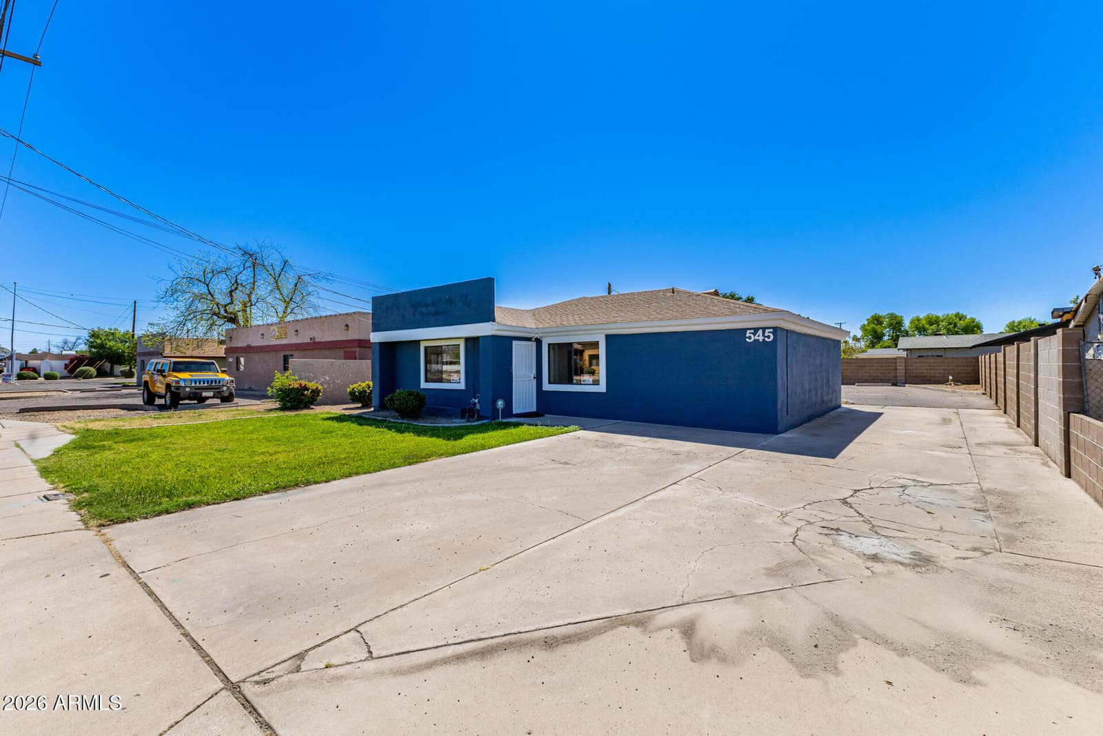 545 E UNIVERSITY Drive, Mesa, AZ 85203 — photo 3 of 39