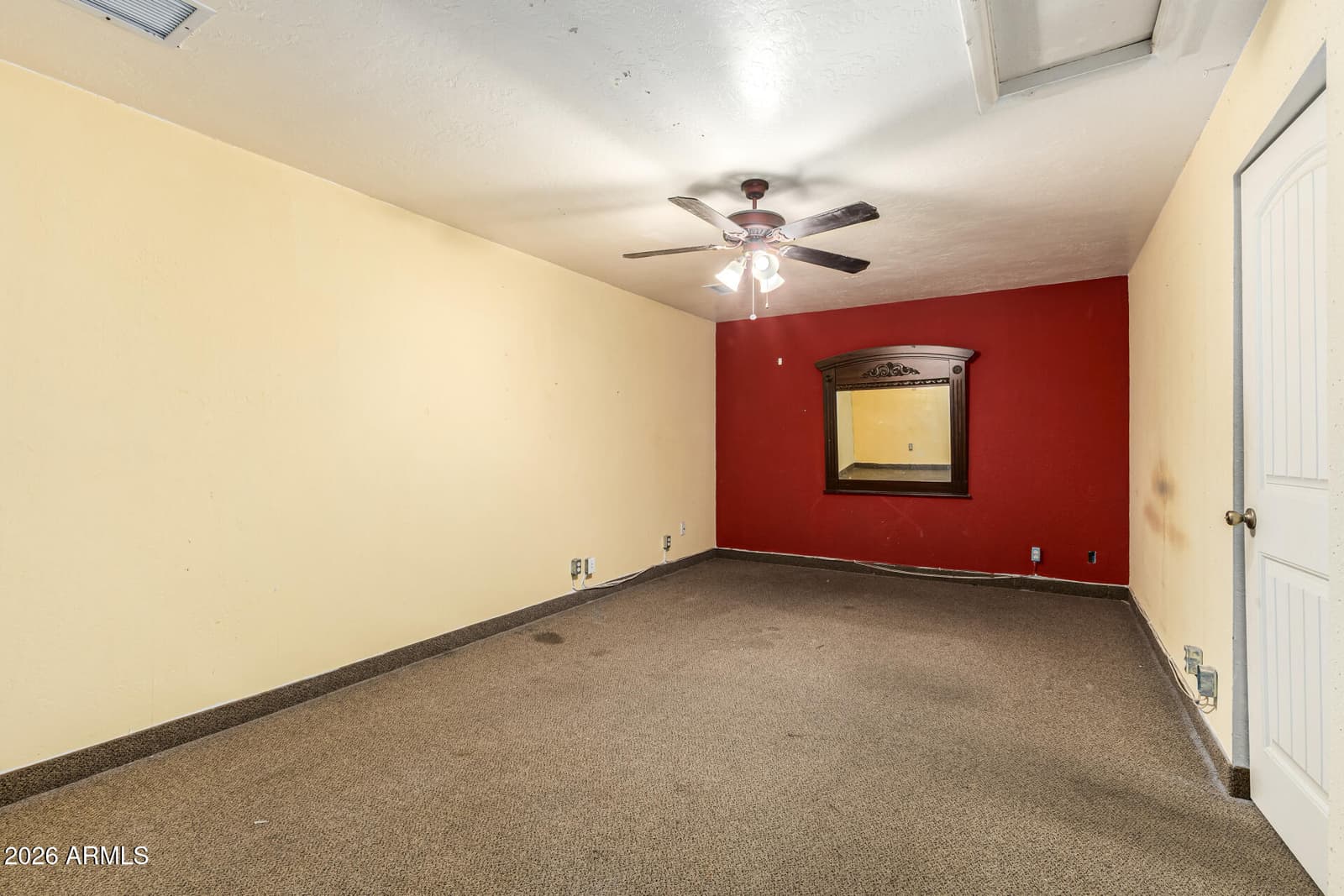545 E UNIVERSITY Drive, Mesa, AZ 85203 — photo 10 of 39