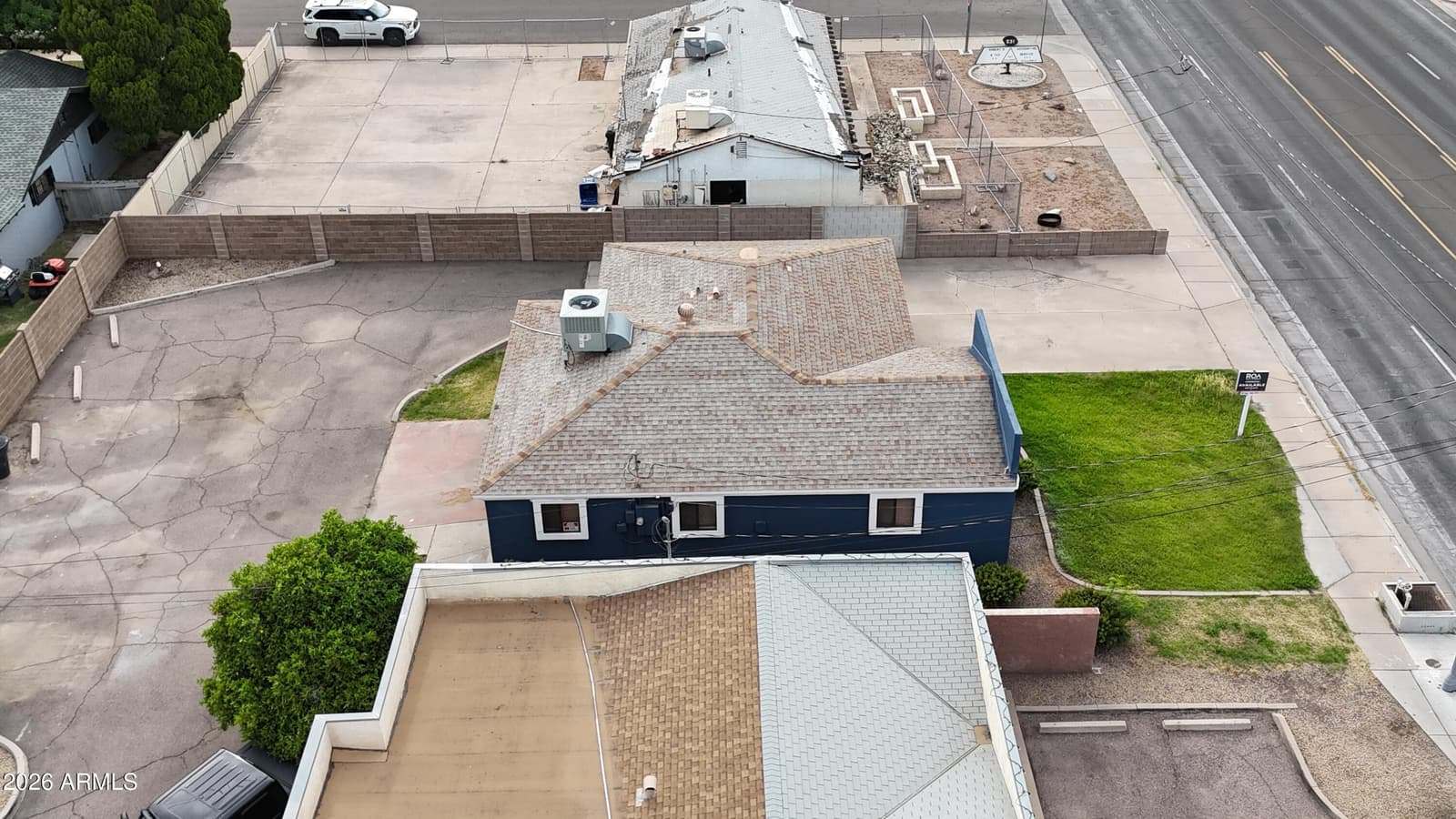 545 E UNIVERSITY Drive, Mesa, AZ 85203 — photo 37 of 39