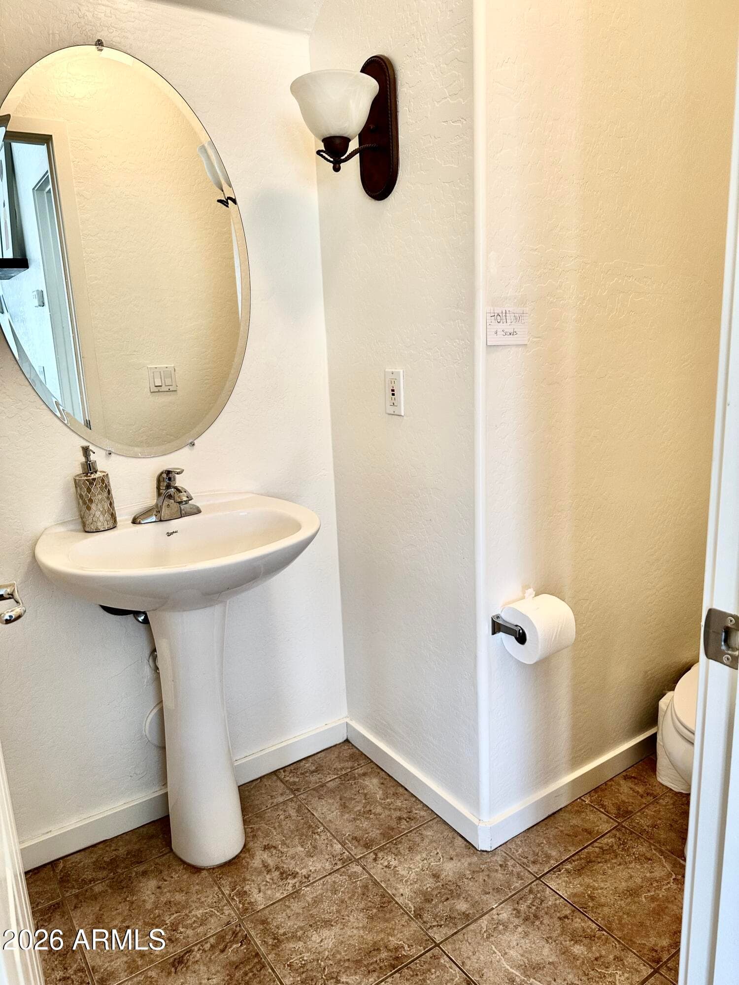 544 N ALMA SCHOOL Road 16, Mesa, AZ 85201 — photo 9 of 24