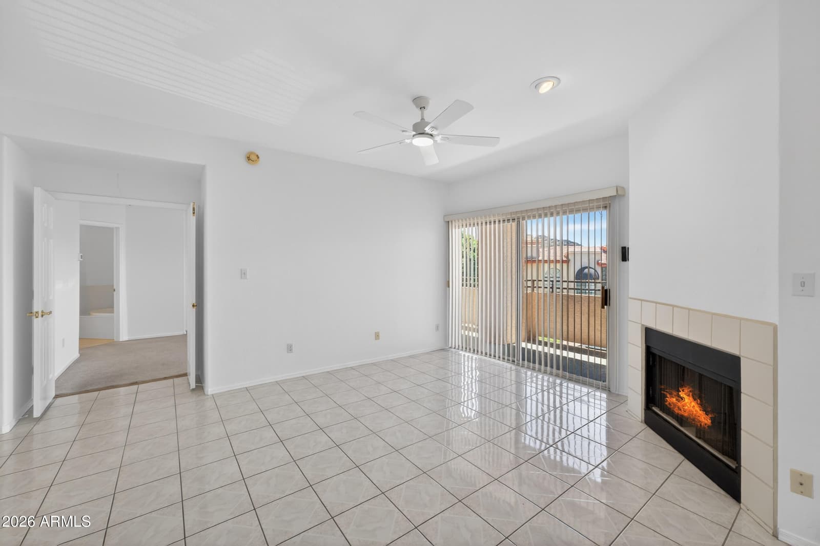 10410 N CAVE CREEK Road 2124, Phoenix, AZ 85020 — photo 5 of 41