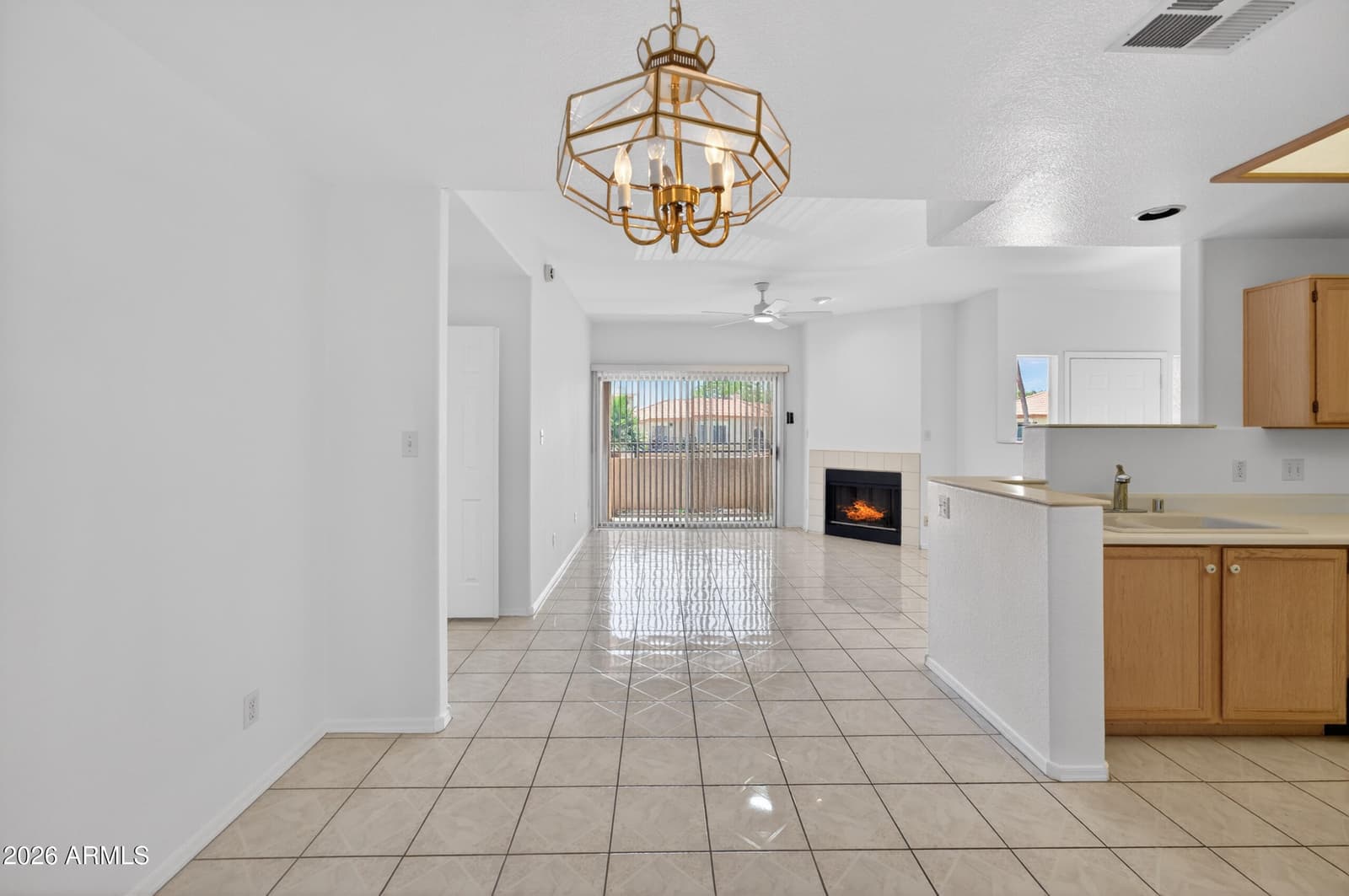 10410 N CAVE CREEK Road 2124, Phoenix, AZ 85020 — photo 9 of 41