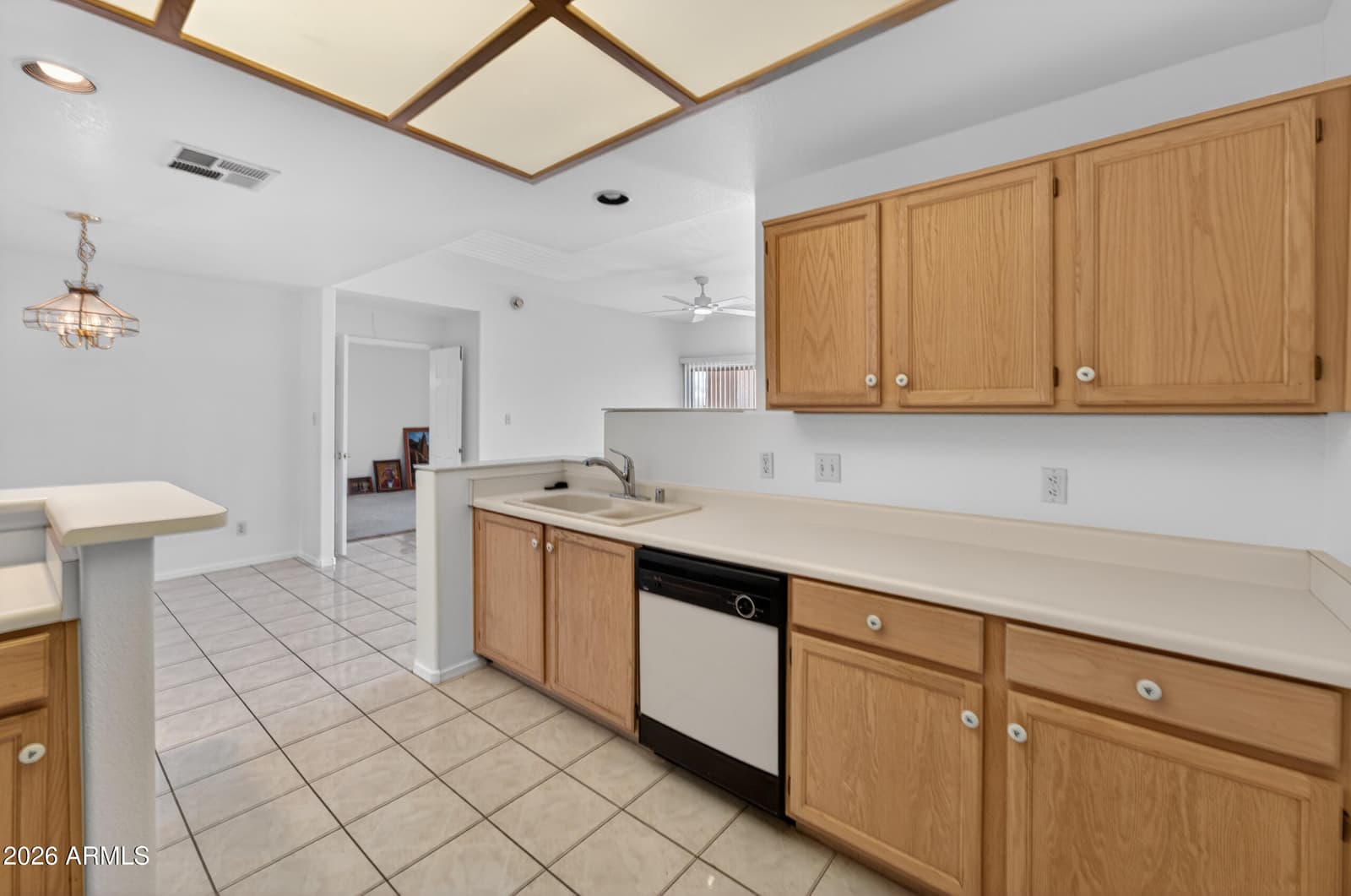 10410 N CAVE CREEK Road 2124, Phoenix, AZ 85020 — photo 14 of 41