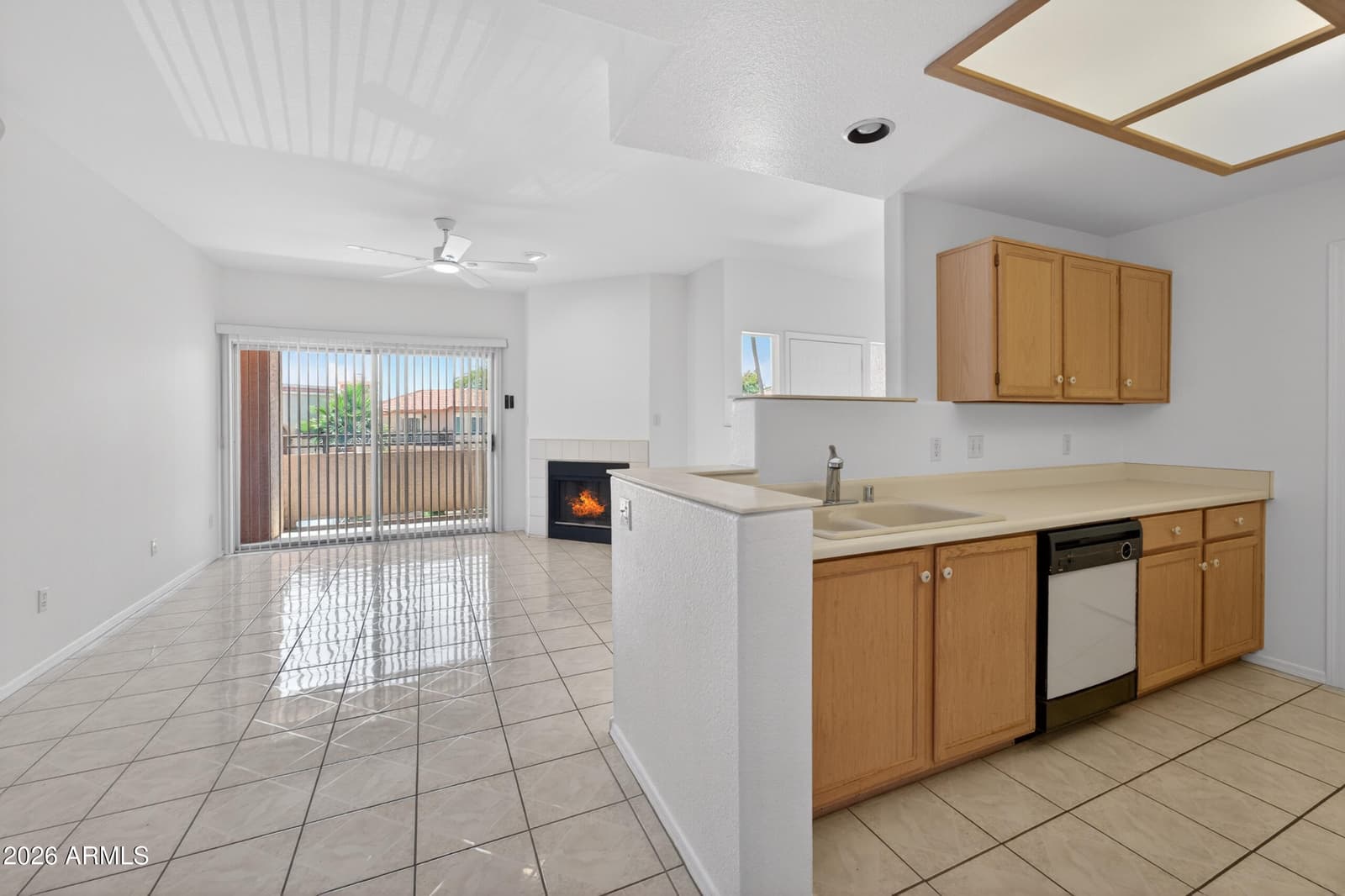 10410 N CAVE CREEK Road 2124, Phoenix, AZ 85020 — photo 16 of 41
