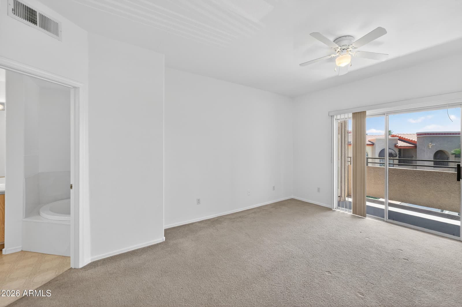 10410 N CAVE CREEK Road 2124, Phoenix, AZ 85020 — photo 17 of 41