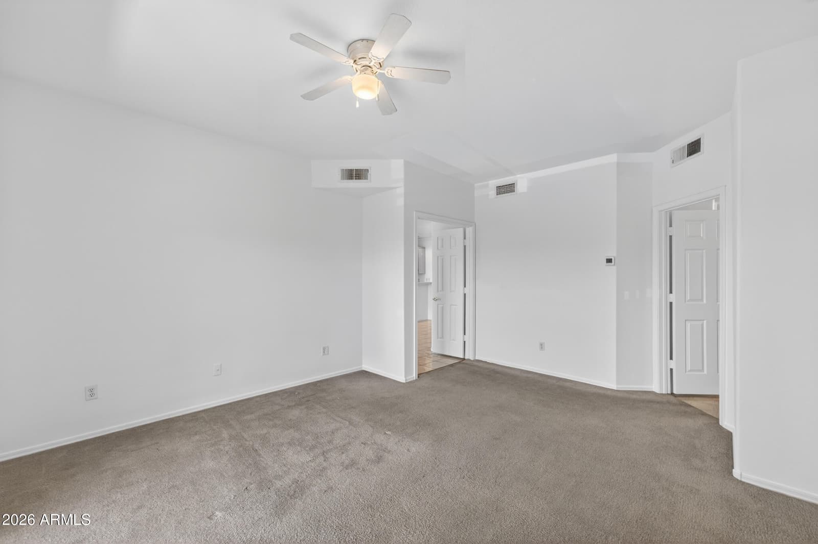 10410 N CAVE CREEK Road 2124, Phoenix, AZ 85020 — photo 18 of 41