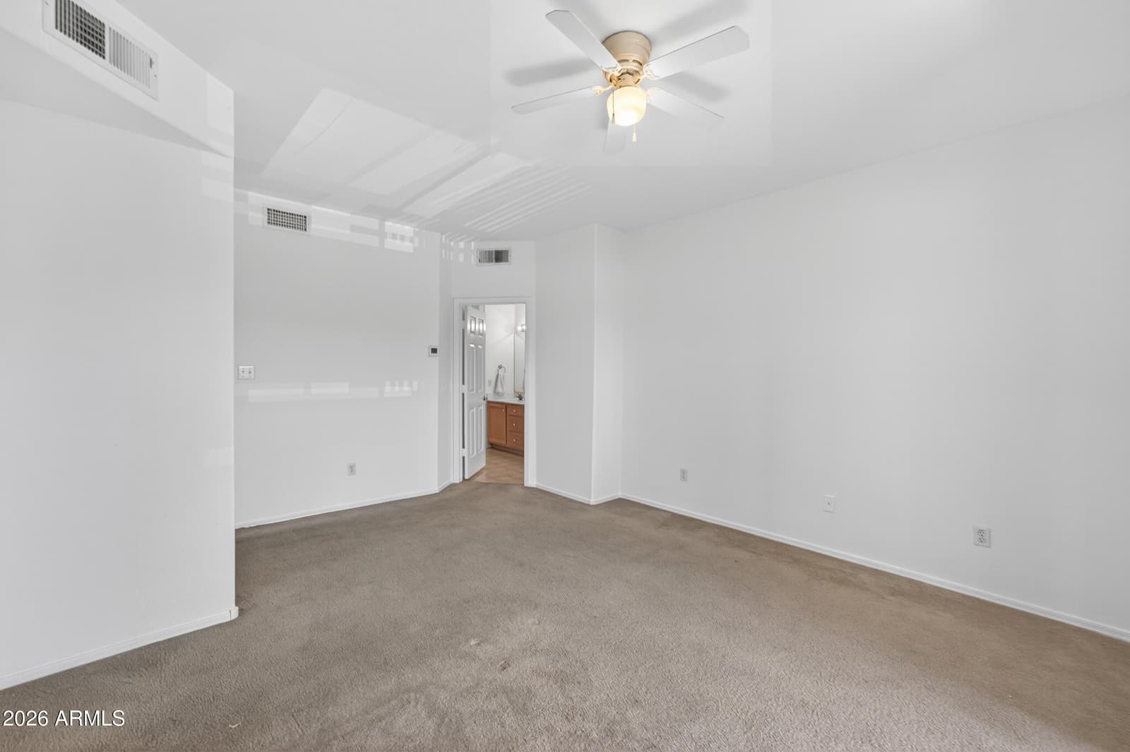 10410 N CAVE CREEK Road 2124, Phoenix, AZ 85020 — photo 19 of 41