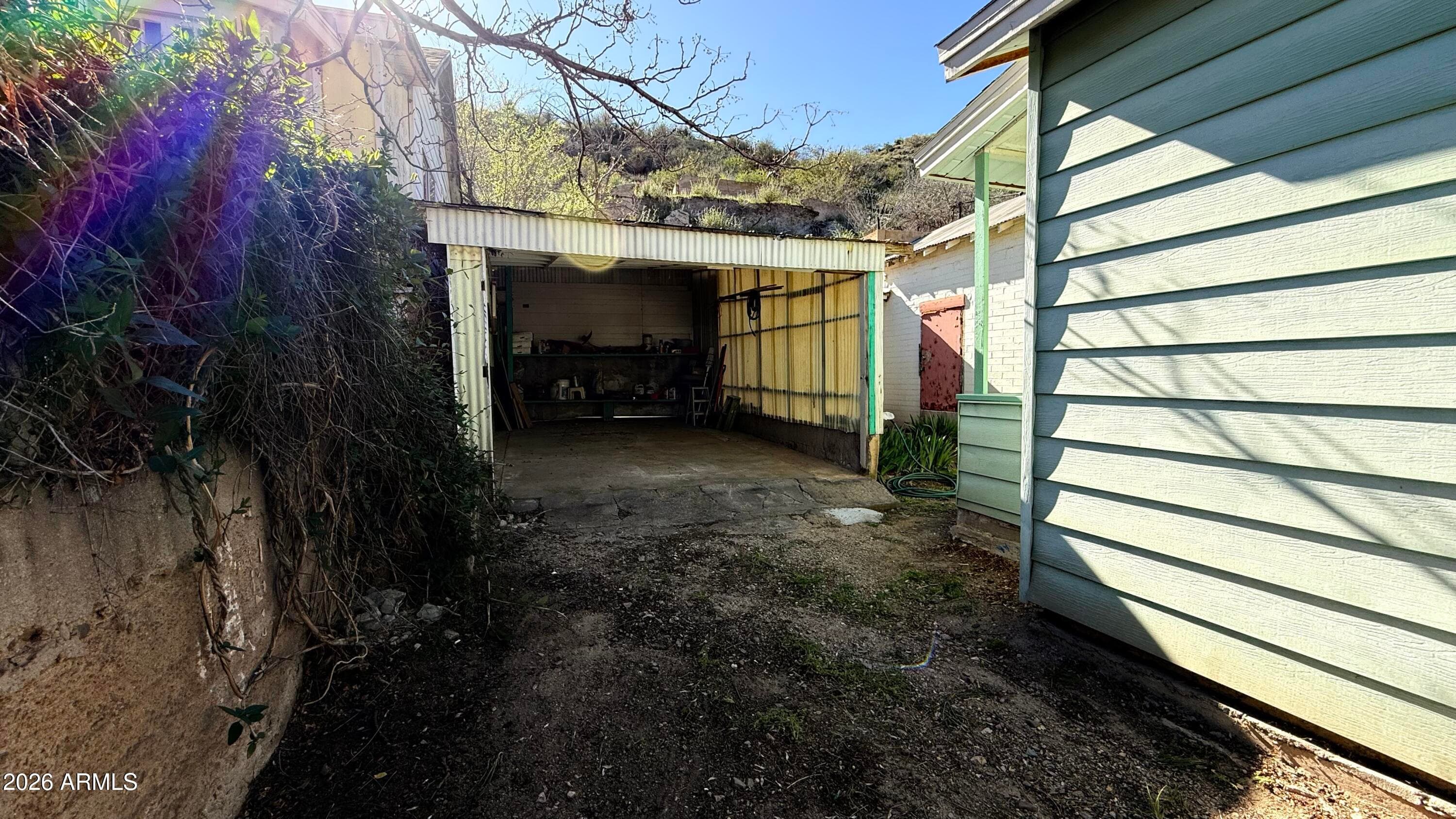 264 N CHISHOLM Avenue, Miami, AZ 85539 — photo 4 of 28
