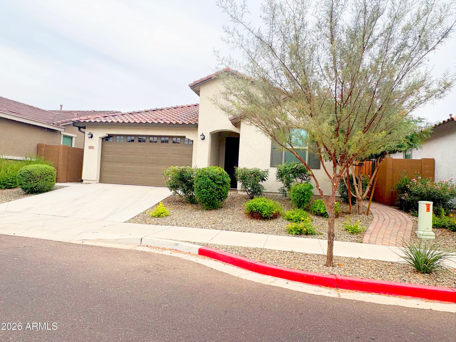 1533 W CARMEN Street, Phoenix, AZ 85041 — photo 4 of 67