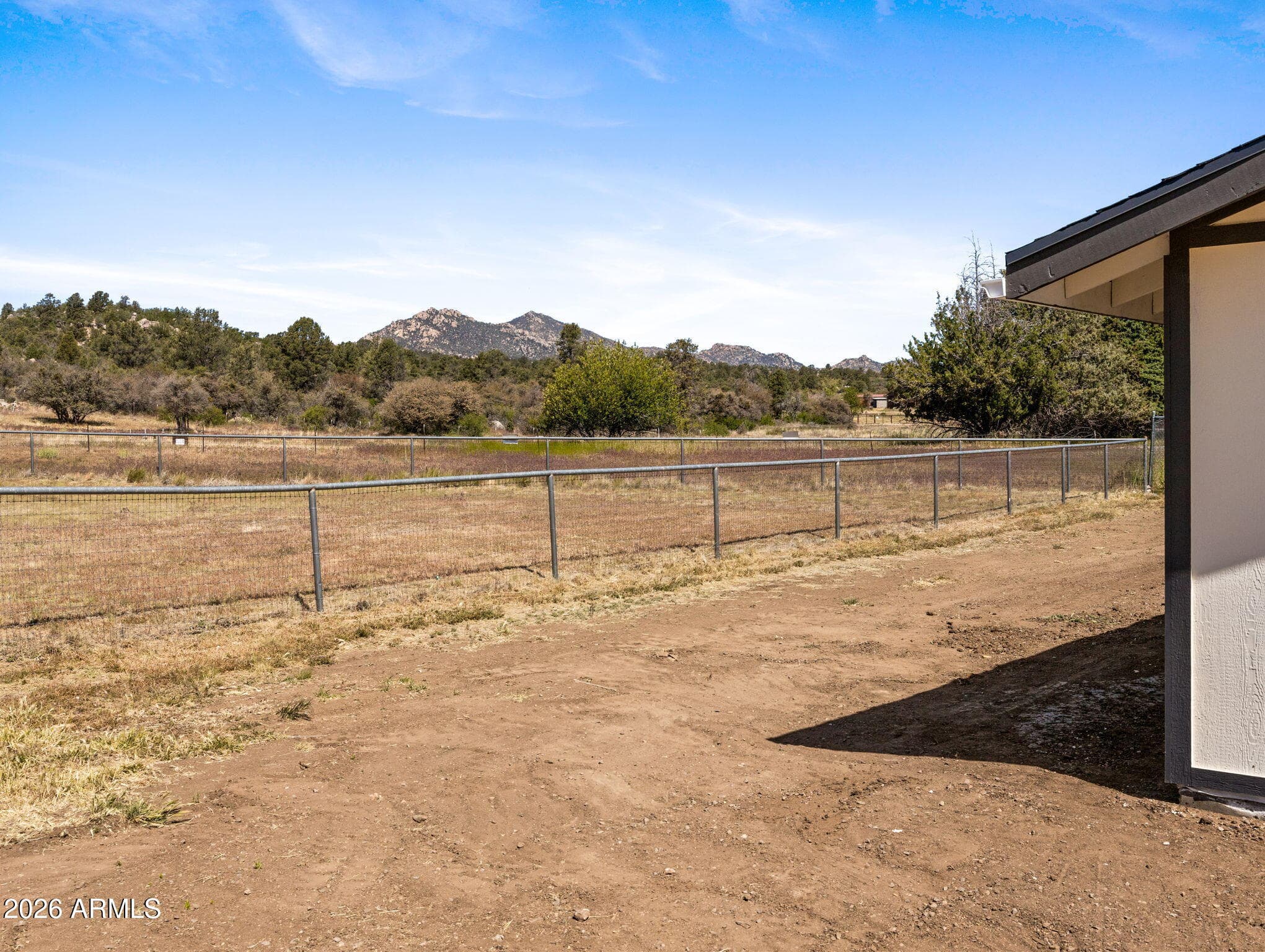18278 S Frontier Road, Peeples Valley, AZ 86332 — photo 6 of 31