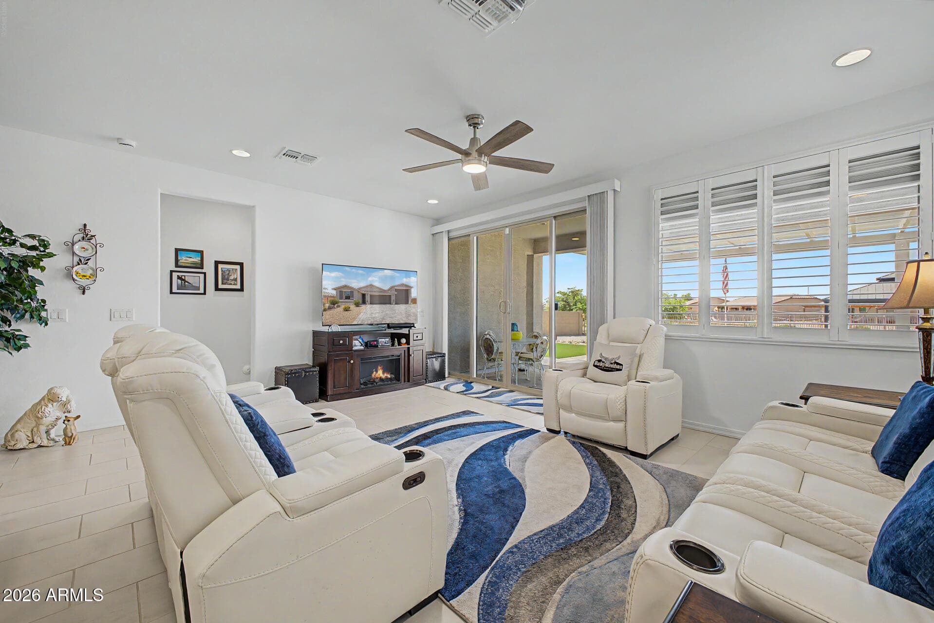 123 S NAPLES Lane, Casa Grande, AZ 85122 — photo 11 of 59