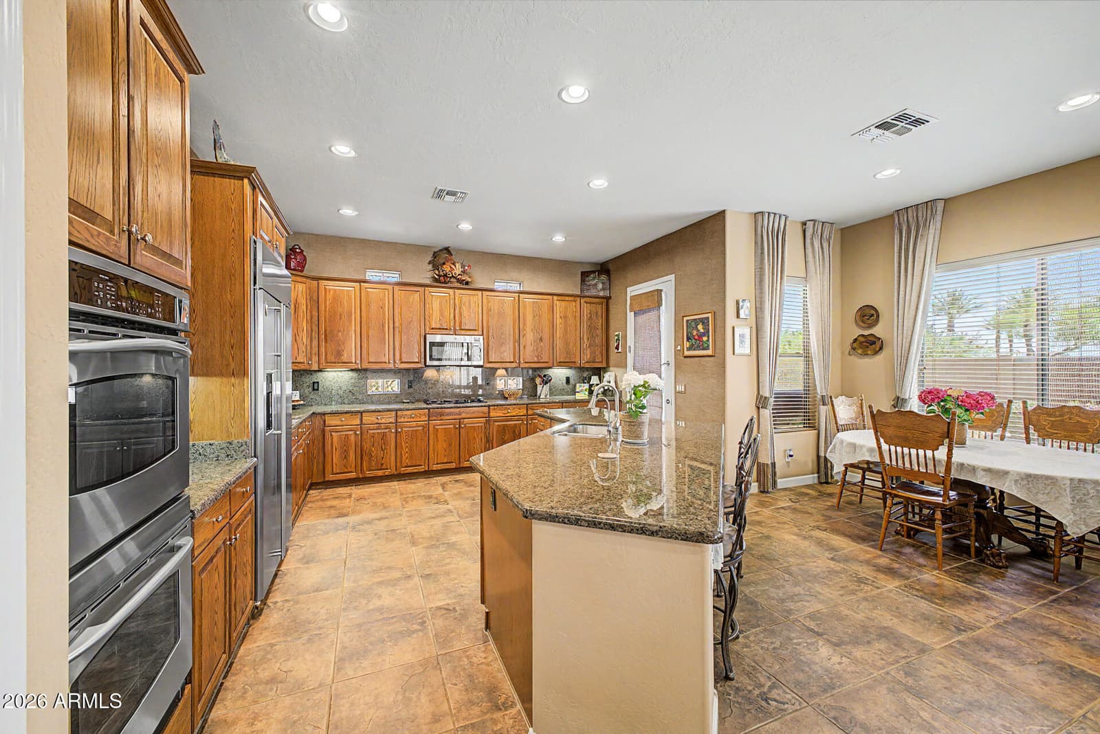 975 E COUNTY DOWN Drive, Chandler, AZ 85249 — photo 18 of 44