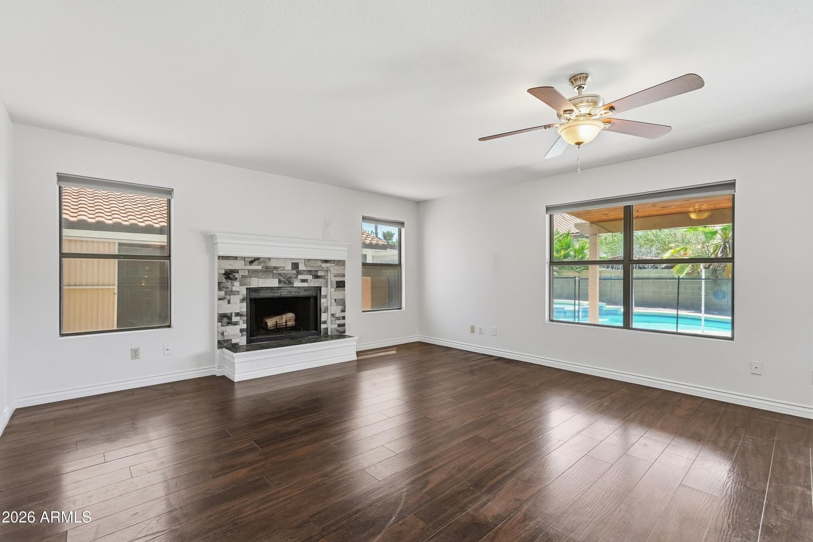 19034 N 74TH Avenue, Glendale, AZ 85308 — photo 5 of 23