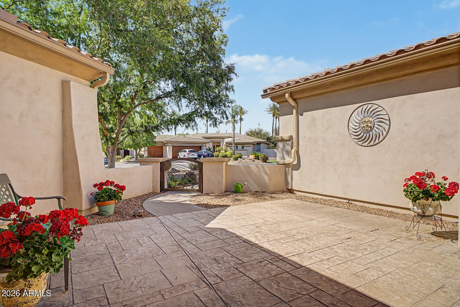 975 E COUNTY DOWN Drive, Chandler, AZ 85249 — photo 4 of 44
