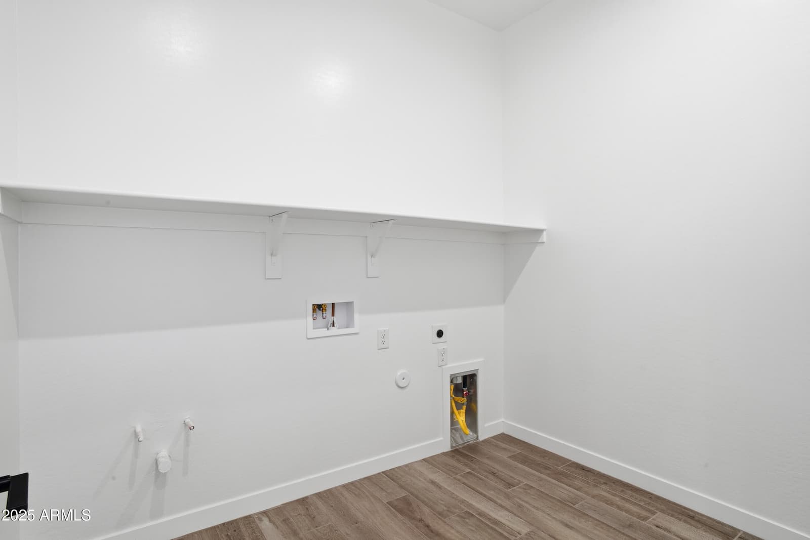 10309 S 20th Lane, Phoenix, AZ 85041 — photo 10 of 41