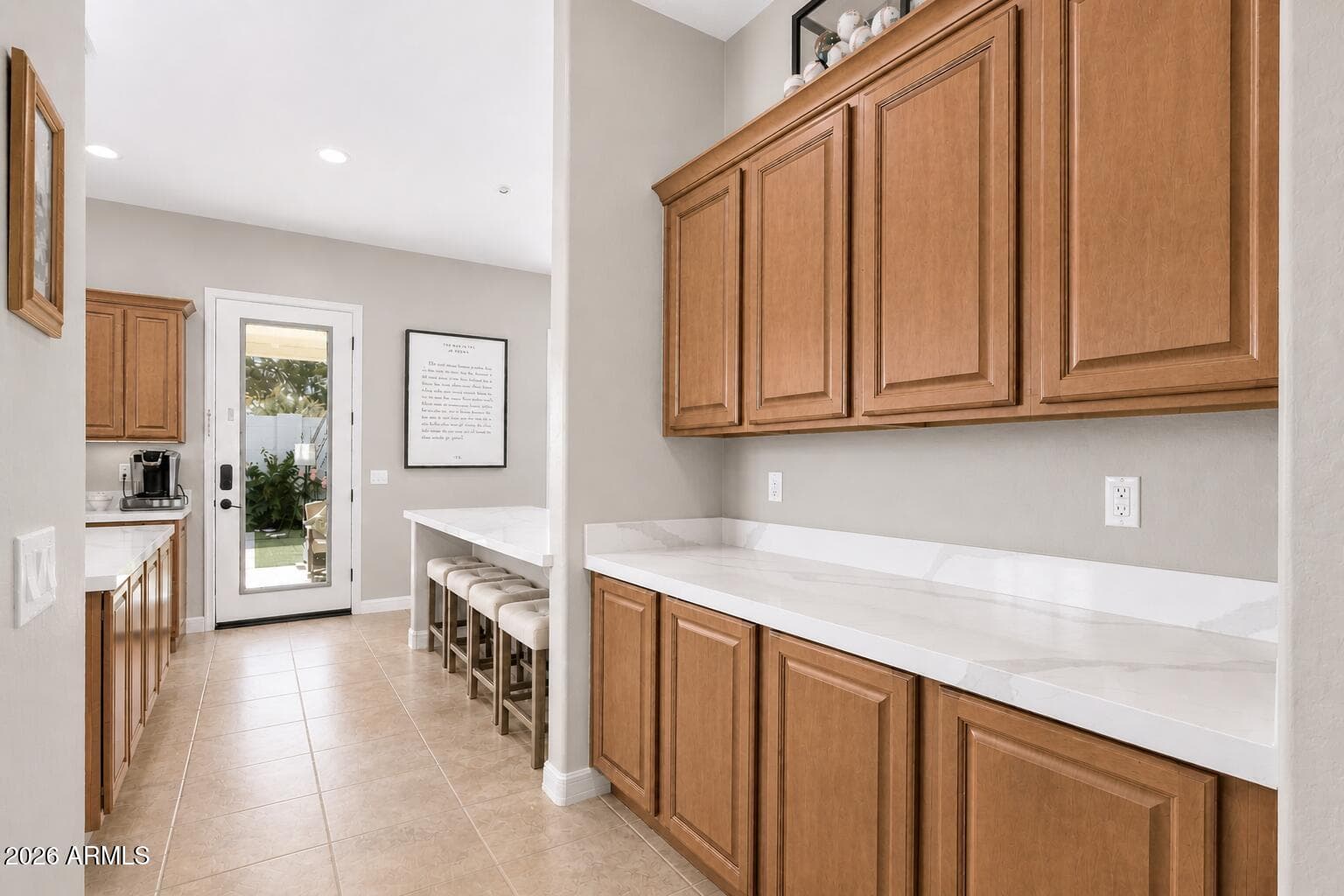 4217 E EDGEMONT Avenue, Phoenix, AZ 85008 — photo 5 of 27