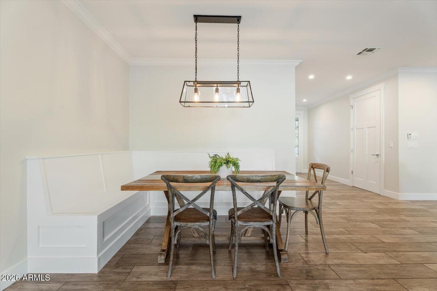 3401 N 34TH Place, Phoenix, AZ 85018 — photo 3 of 37