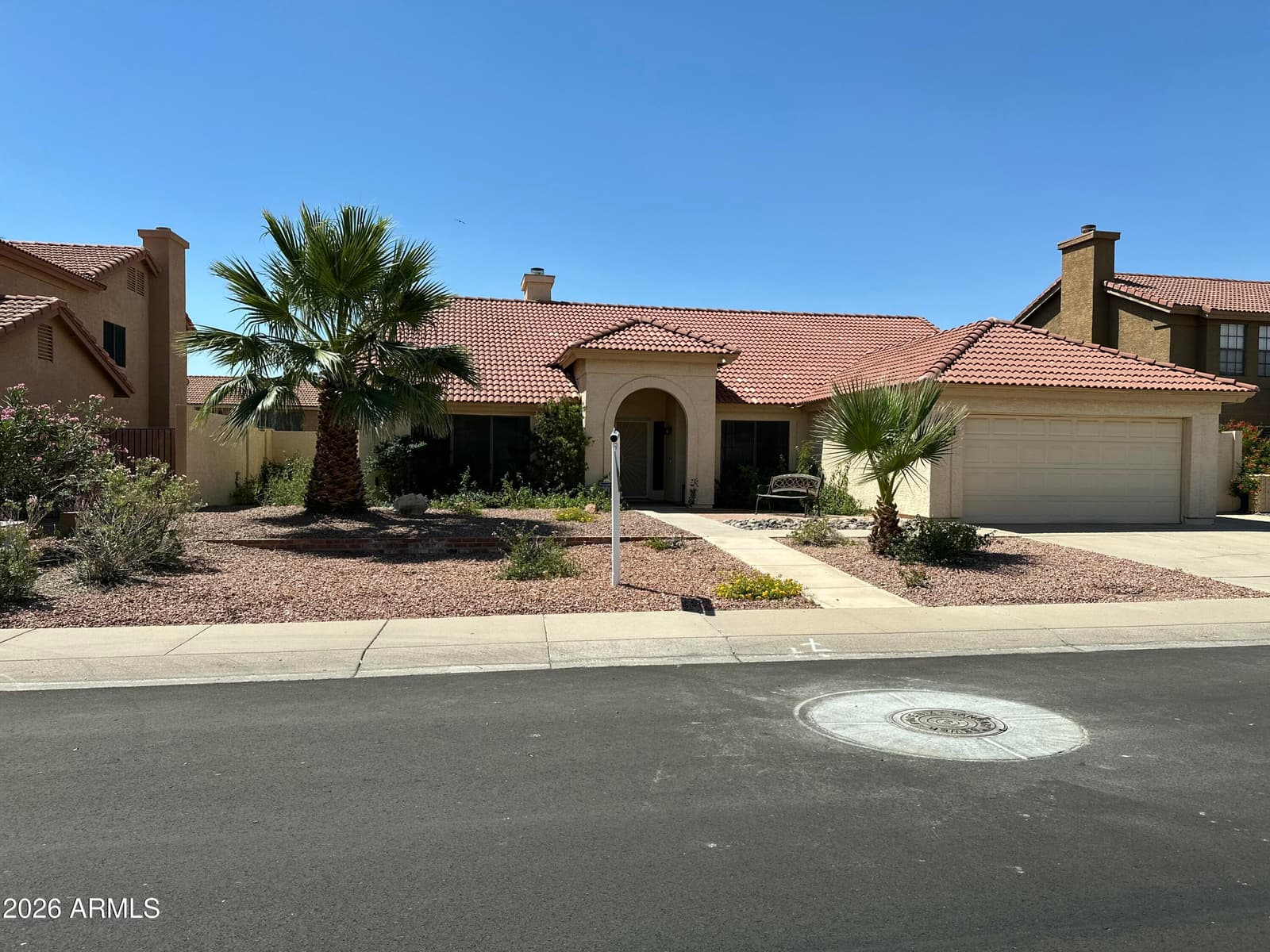3909 E LAVENDER Lane E, Phoenix, AZ 85044 — photo 2 of 49